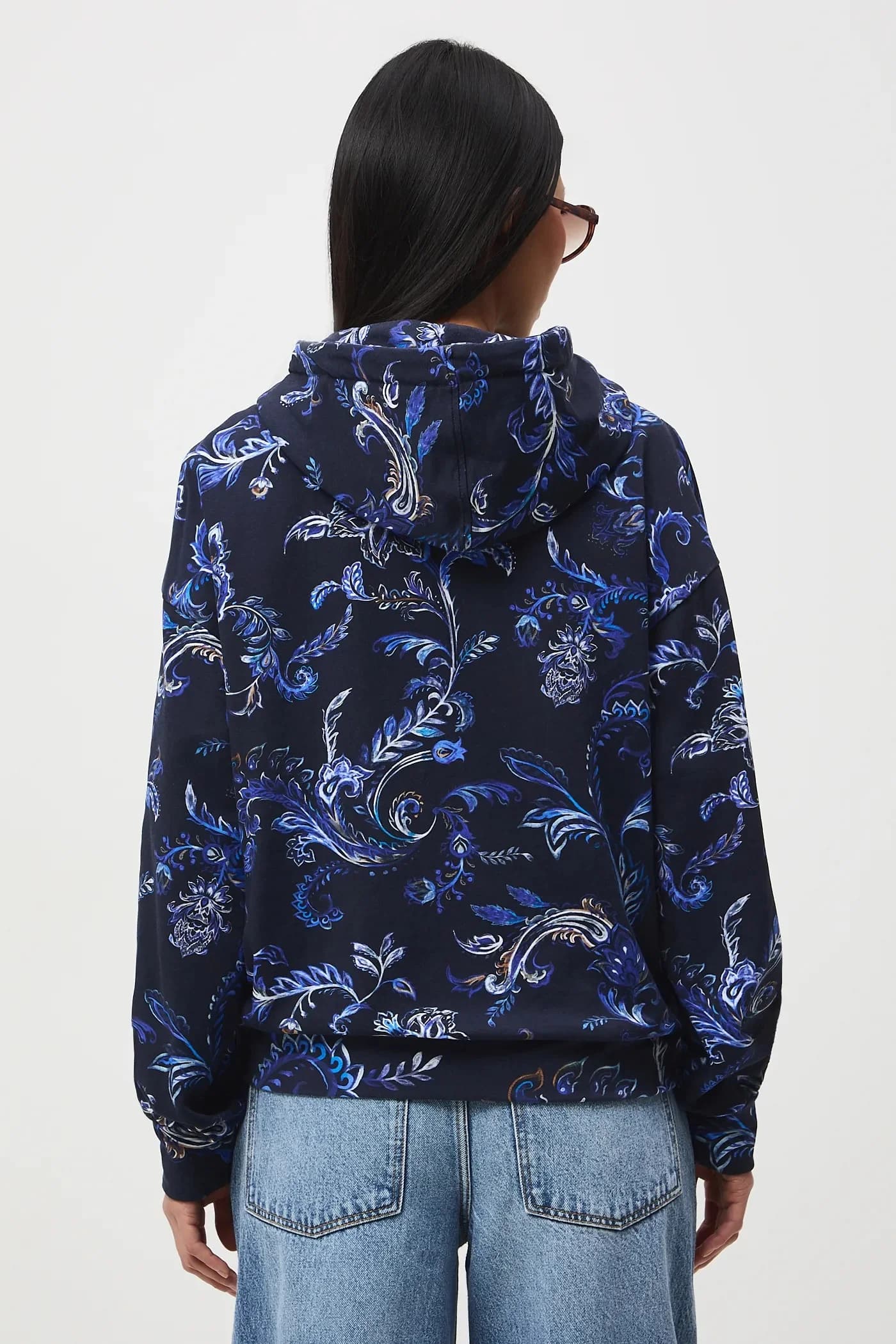 Женская толстовка с капюшоном - фото 3