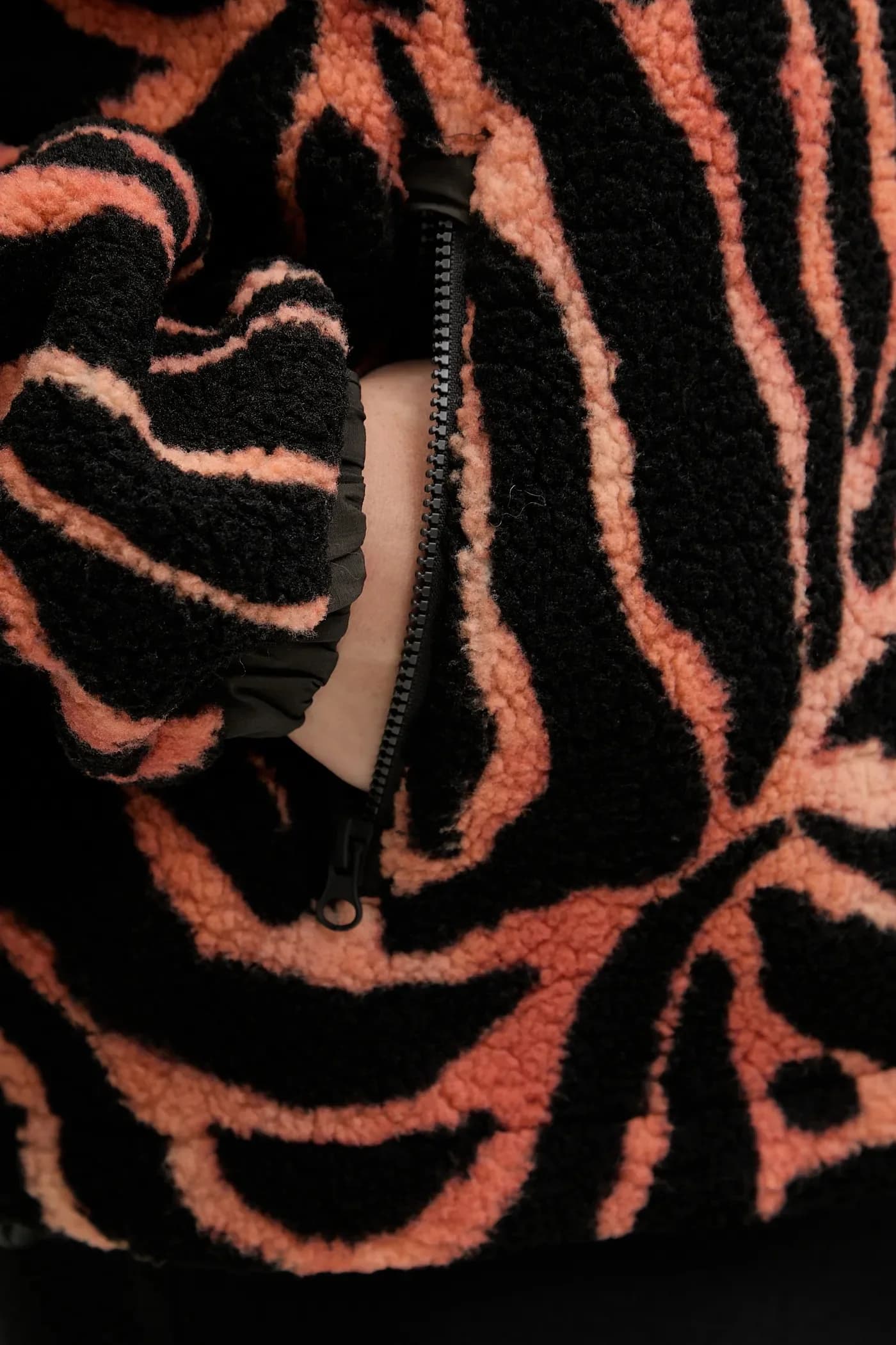 толстовка KEEPSAKES - фото 5