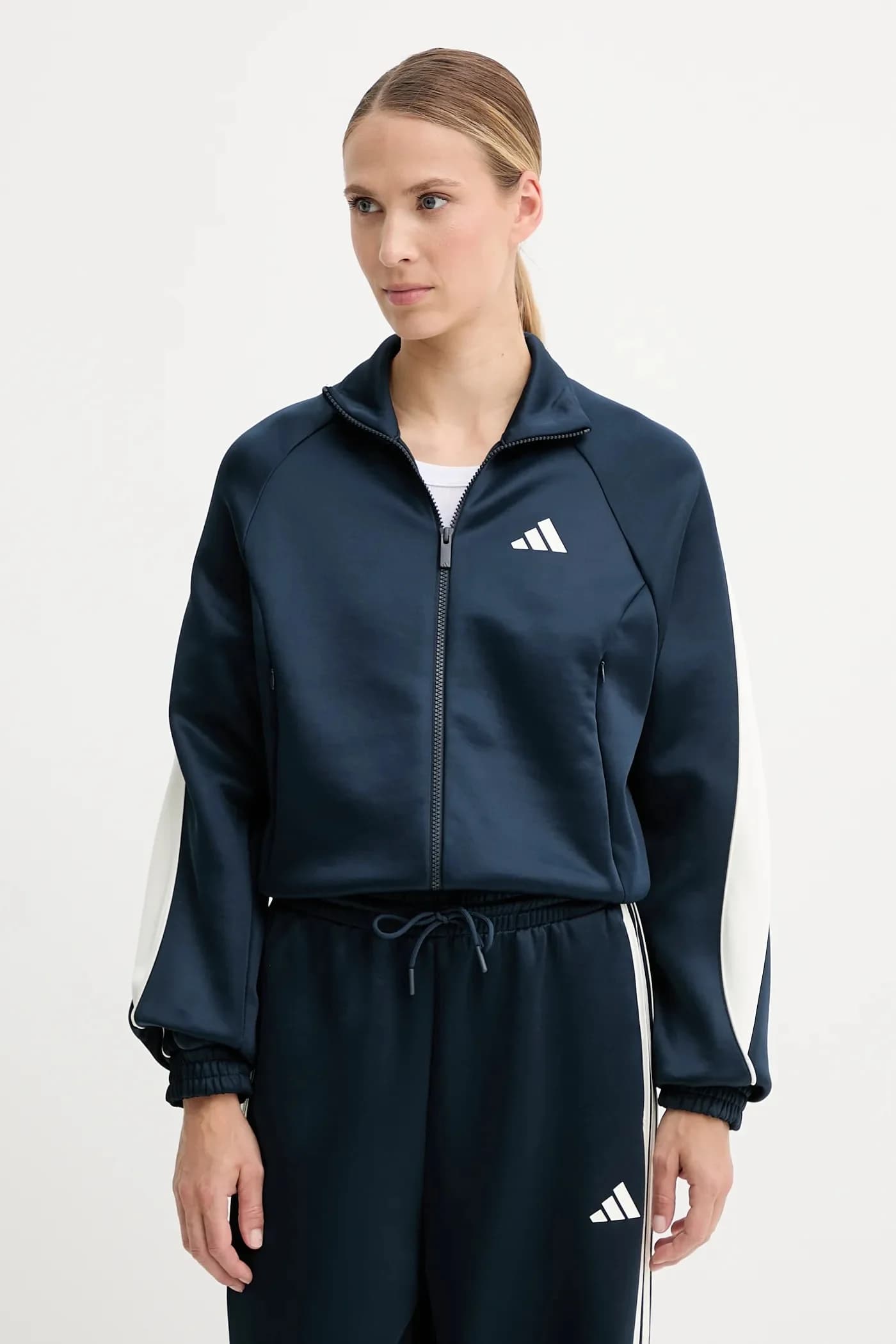 Толстовка стадиона