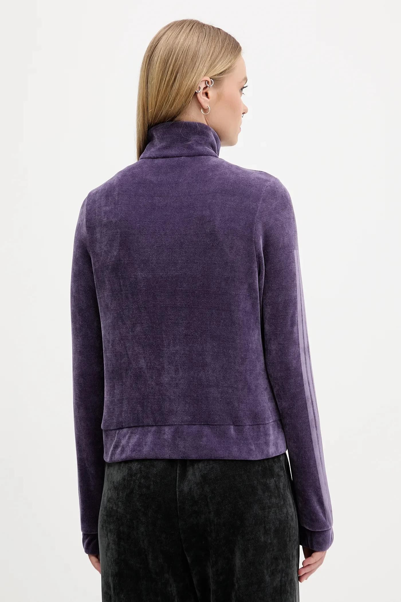 бархатная толстовка Tiro - фото 3