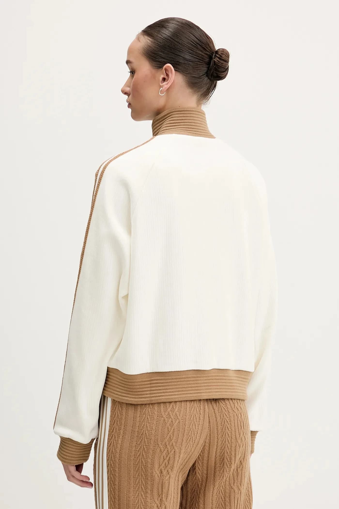 Велюровый бархатный свитшот - фото 3