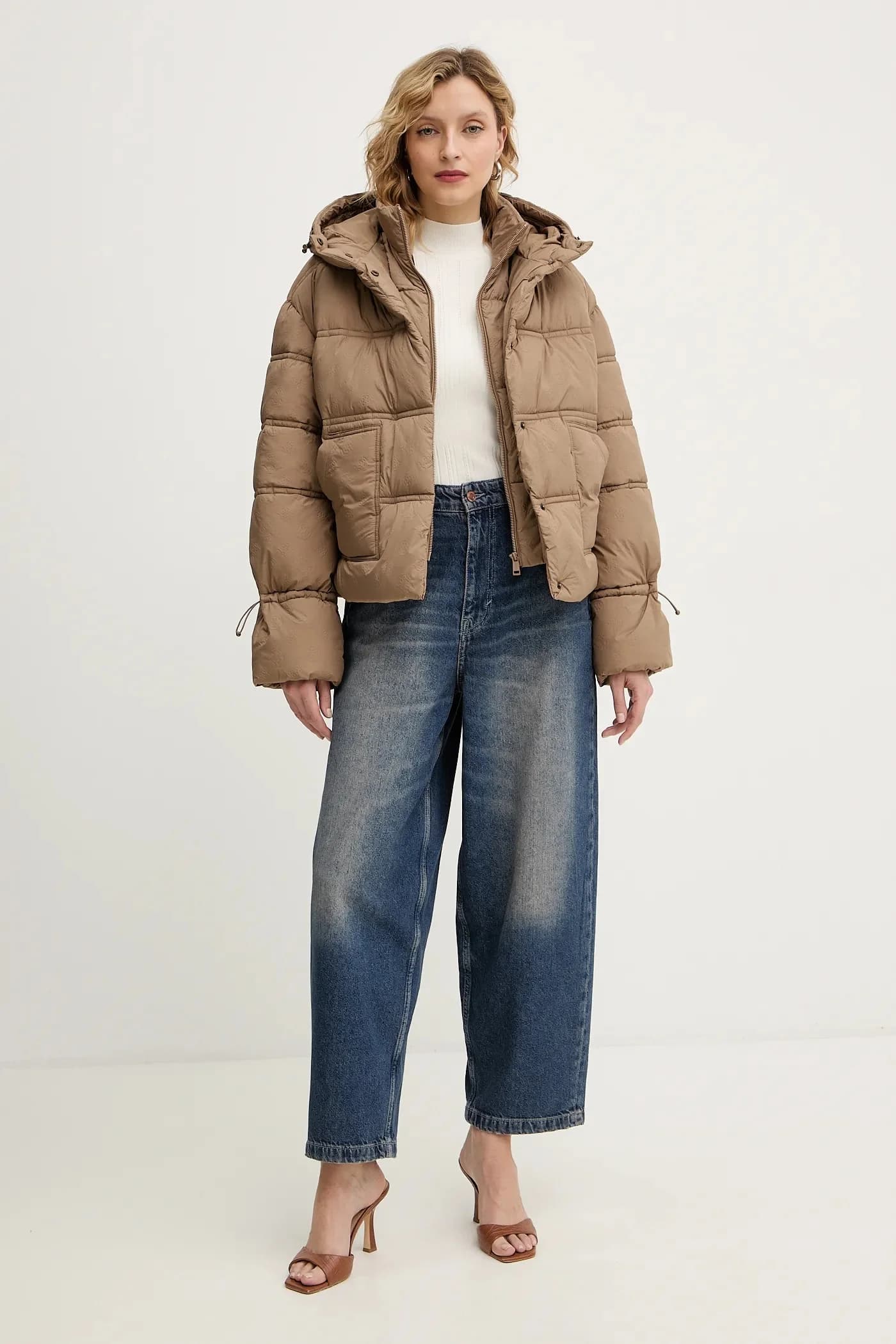 Джинсы - фото 2