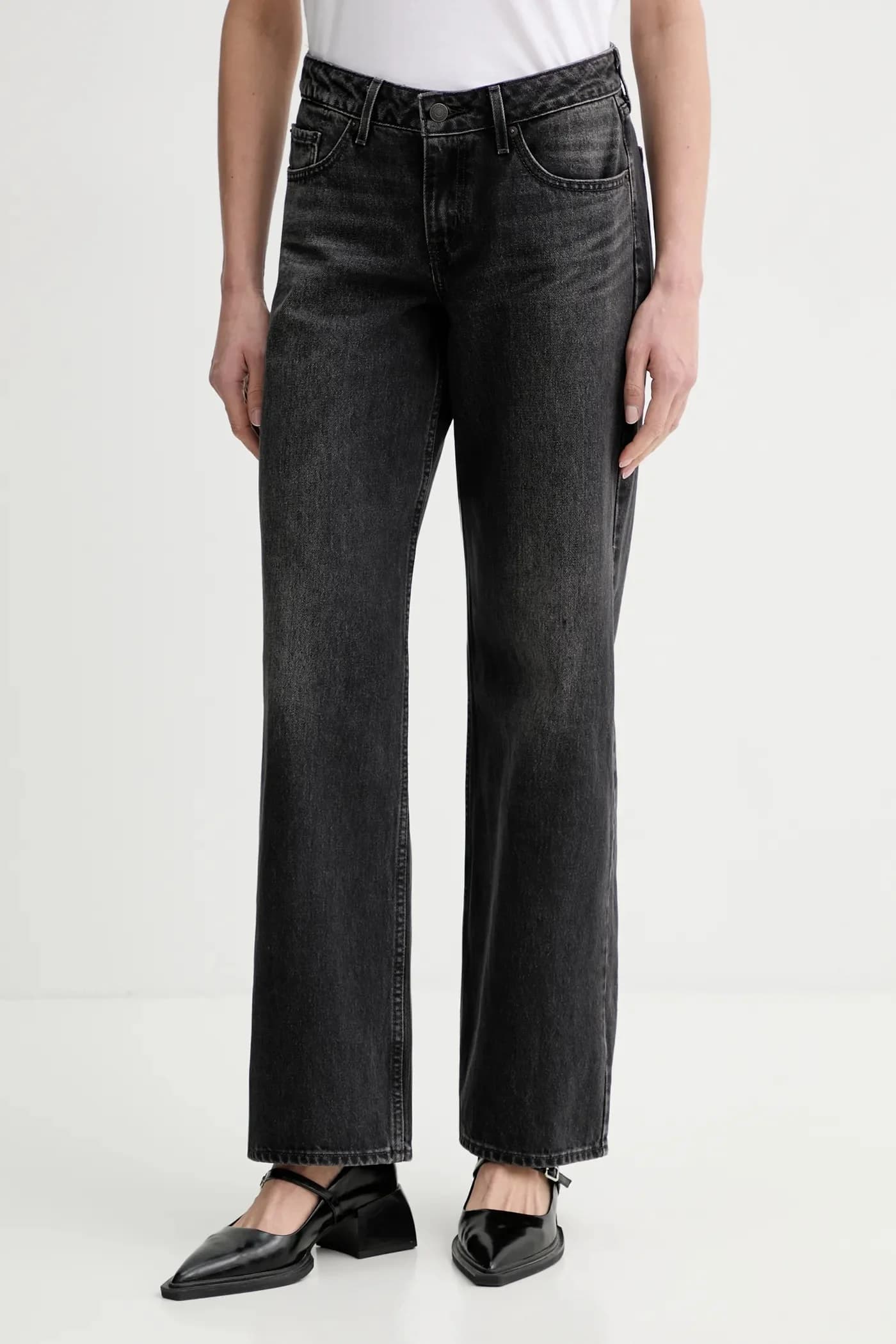 НИЗКИЕ СВОБОДНЫЕ джинсы