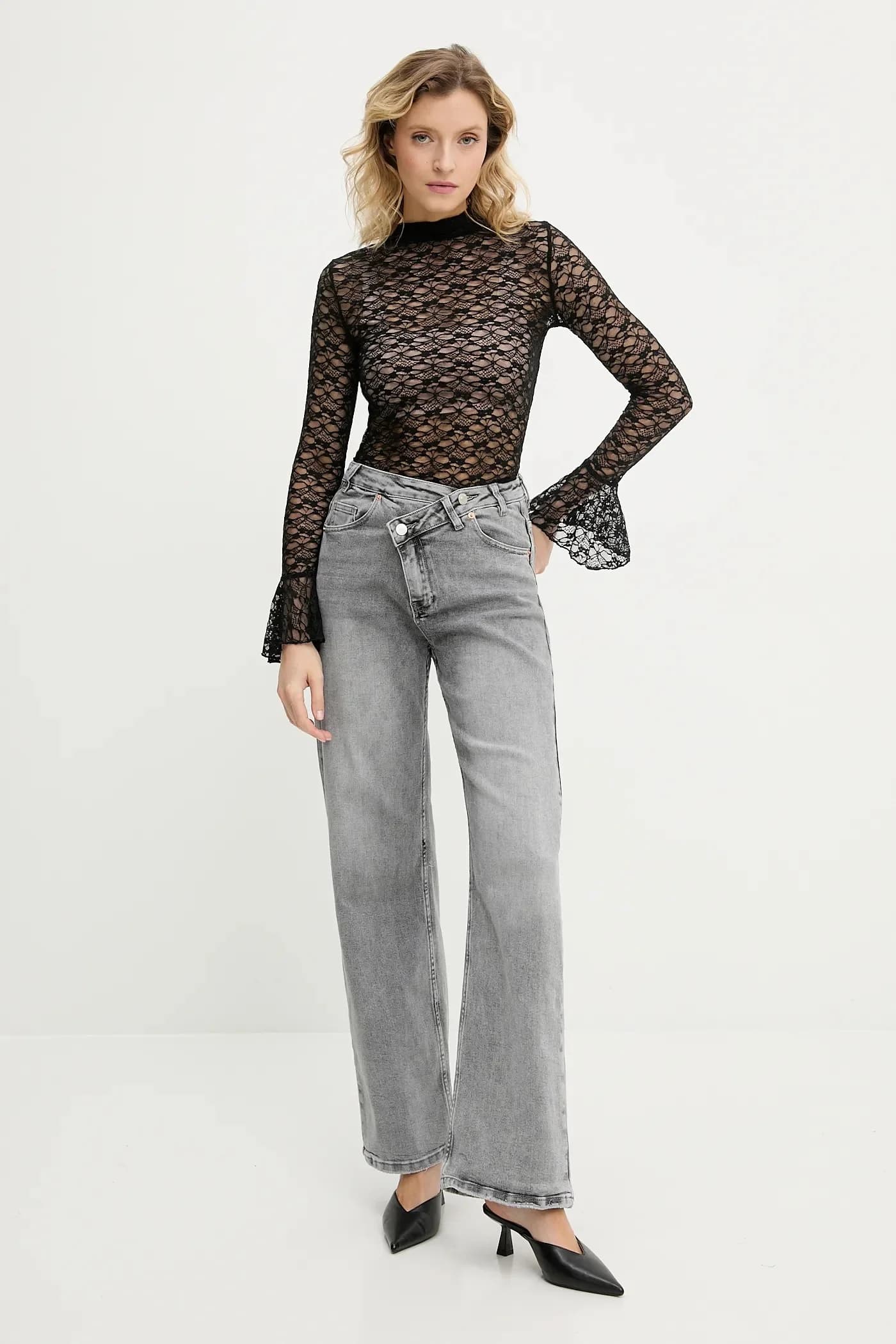 Джинсы - фото 2