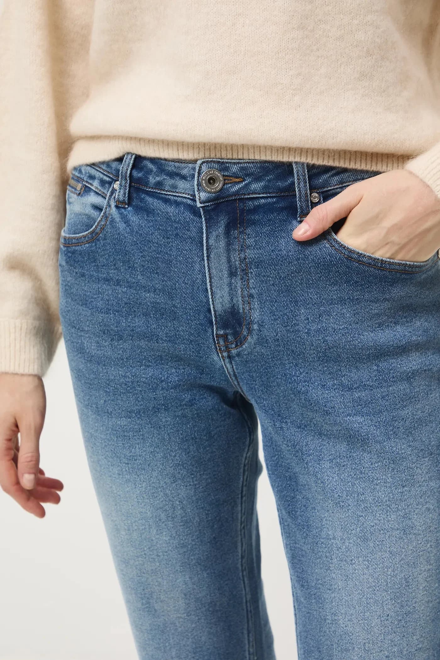 Джинсы - фото 4