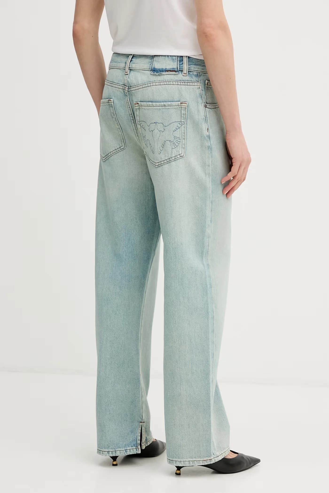 Женские джинсы свободного кроя - фото 3