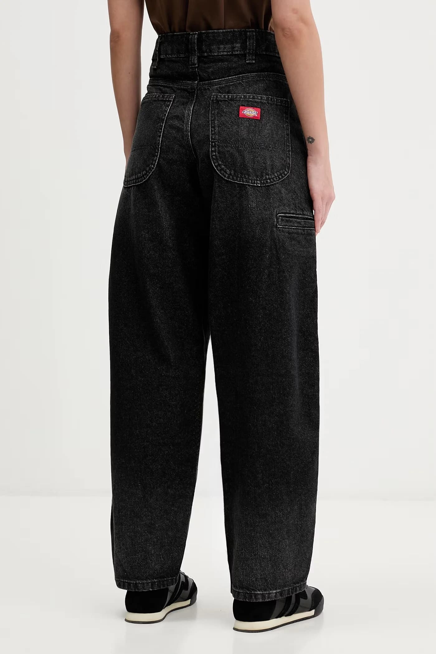 Женские джинсы - фото 3