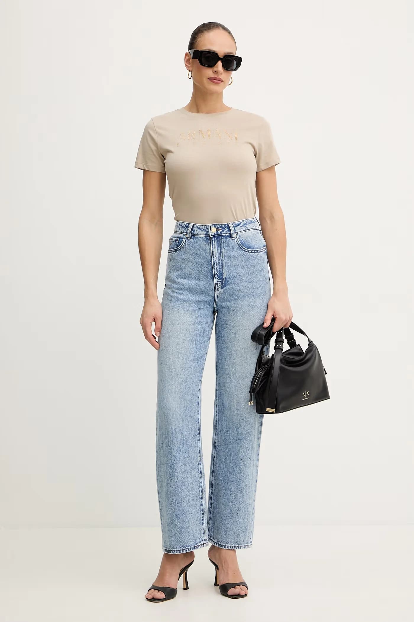 Женские джинсы свободного кроя - фото 2