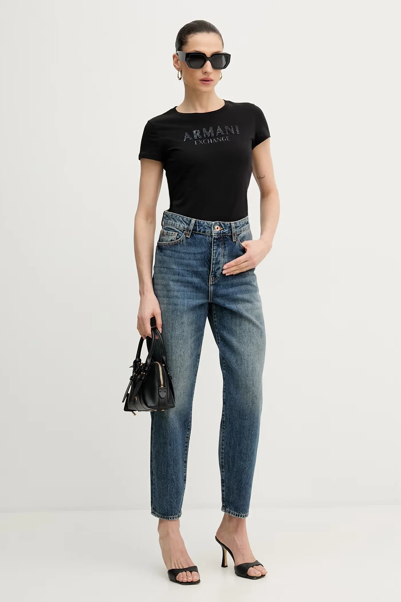 Женские джинсы-морковки - фото 2