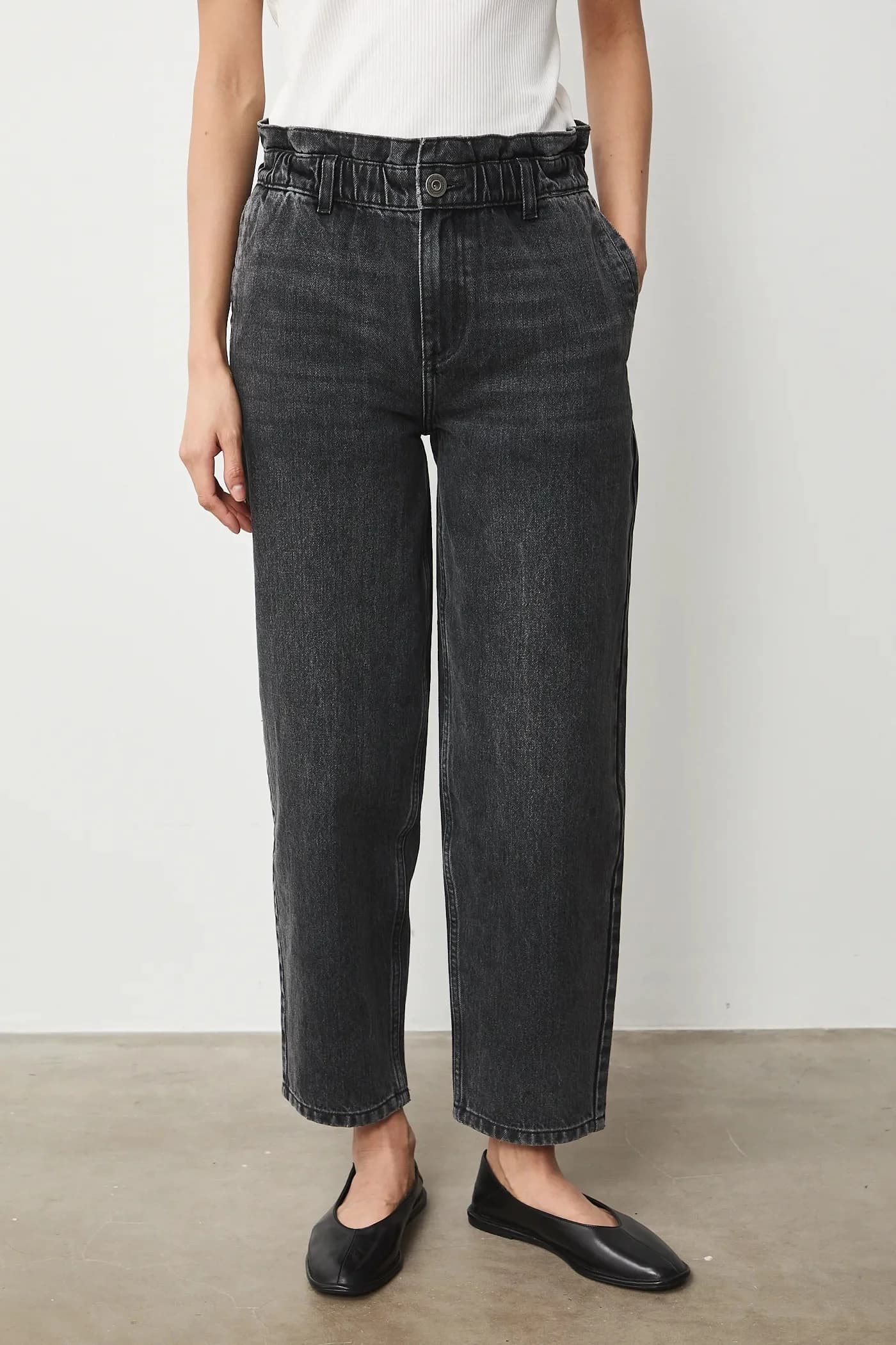 Женские джинсы с напуском - фото 2