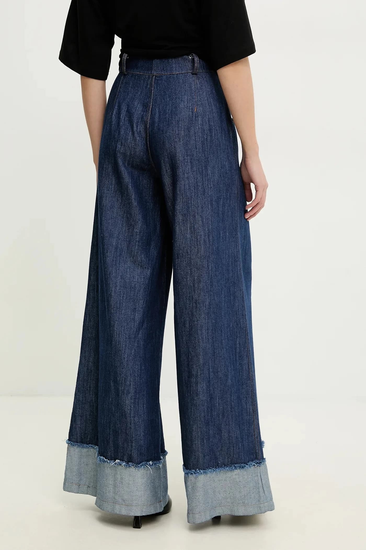 Джинсы - фото 3