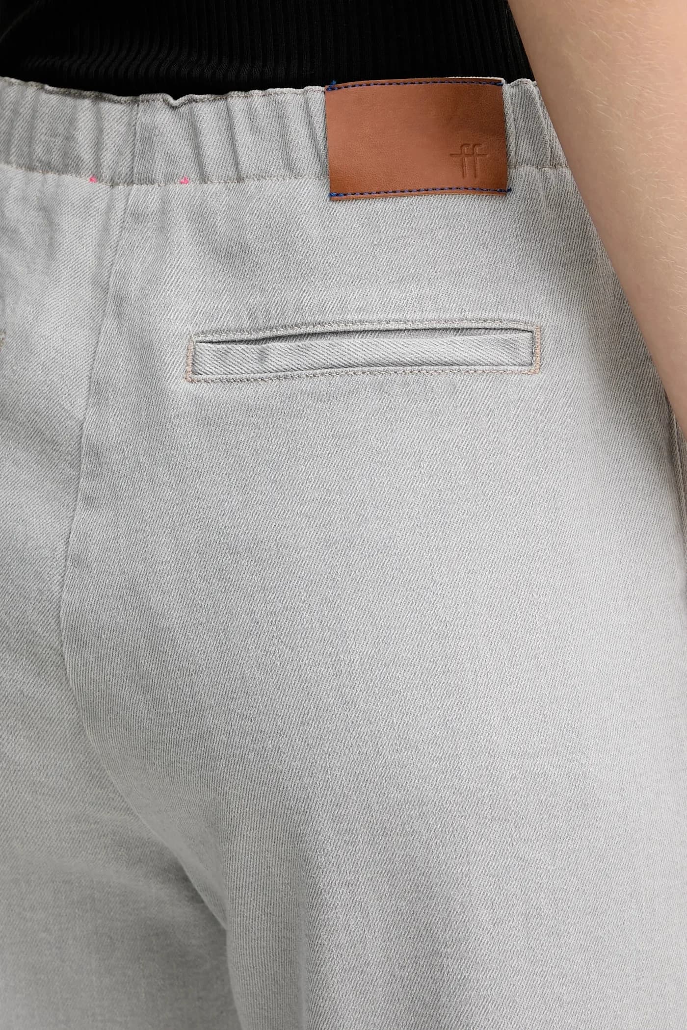 Джинсы - фото 4