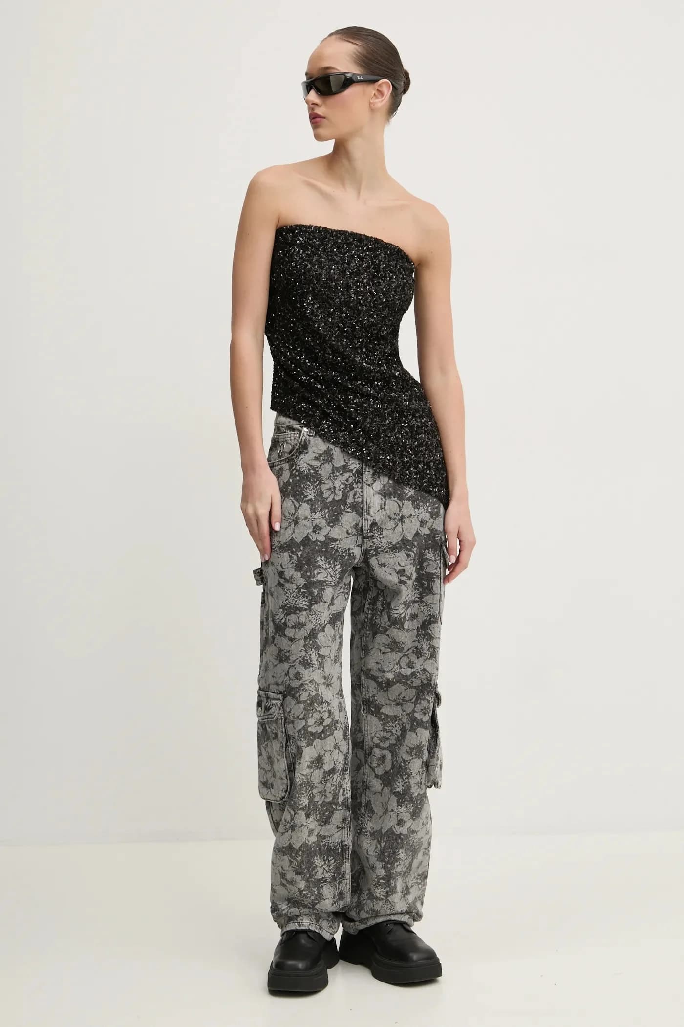 Джинсы - фото 2