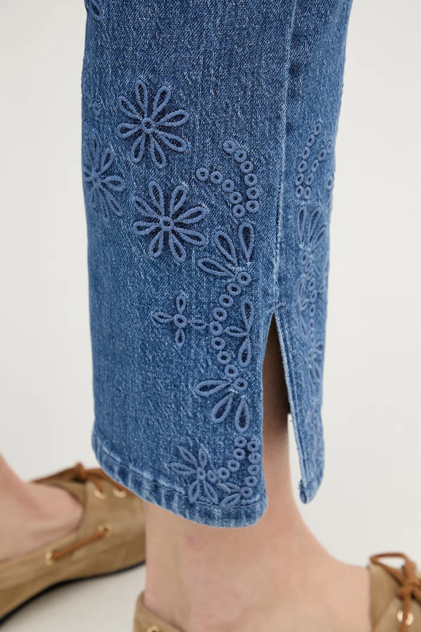 Джинсы - фото 4