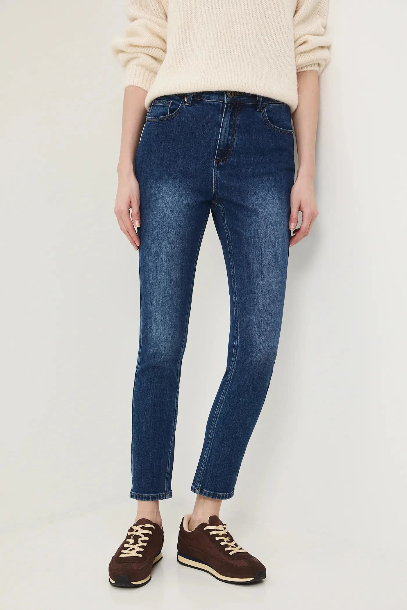 Джинсы - фото 2