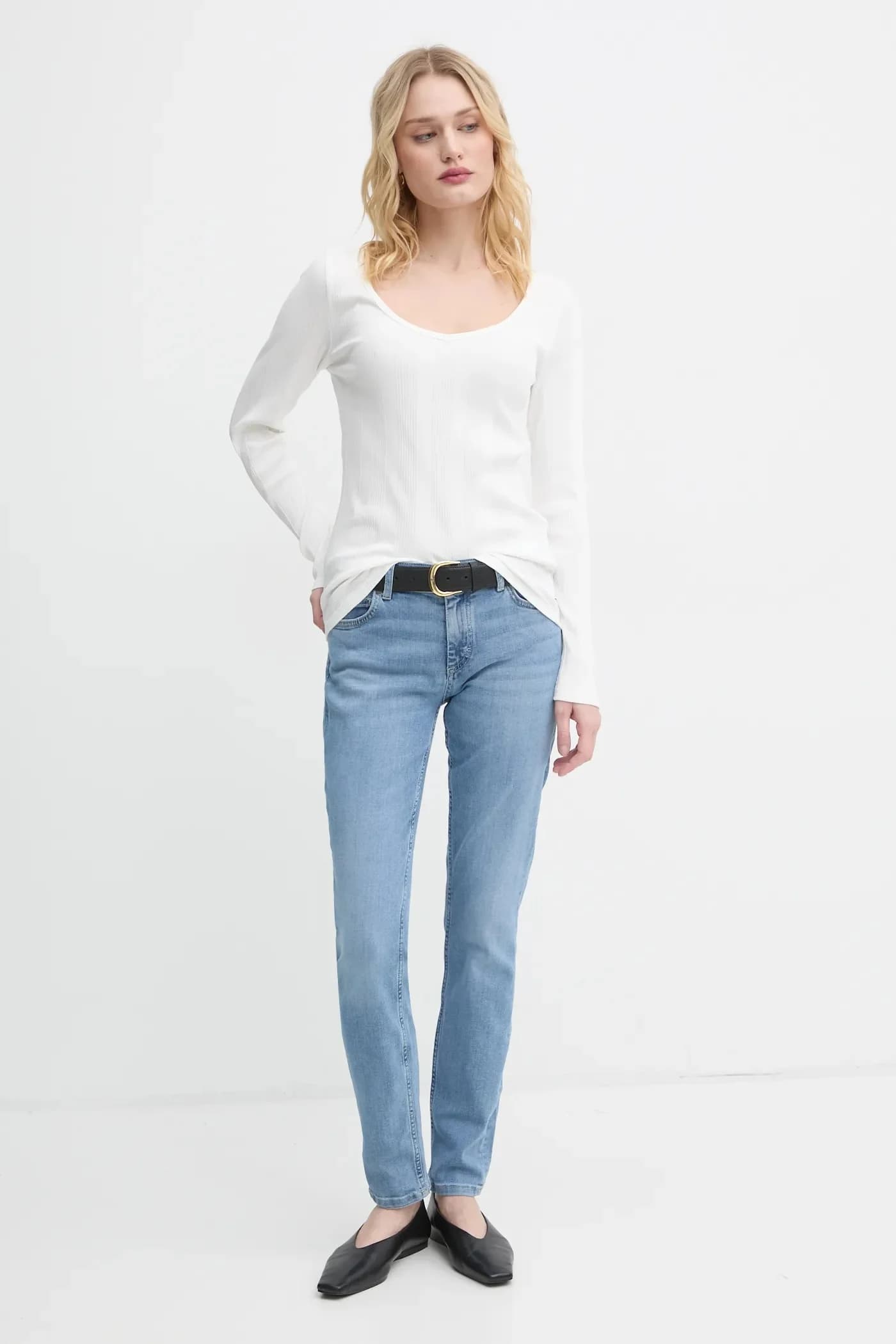 Джинсы - фото 2