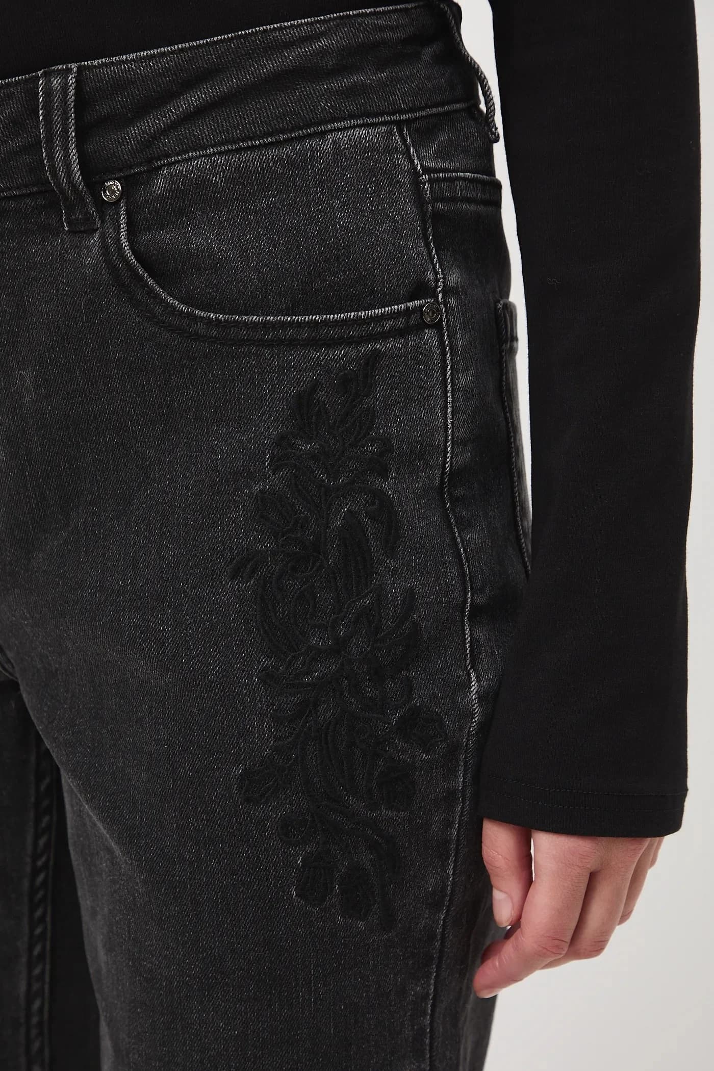 Джинсы - фото 4