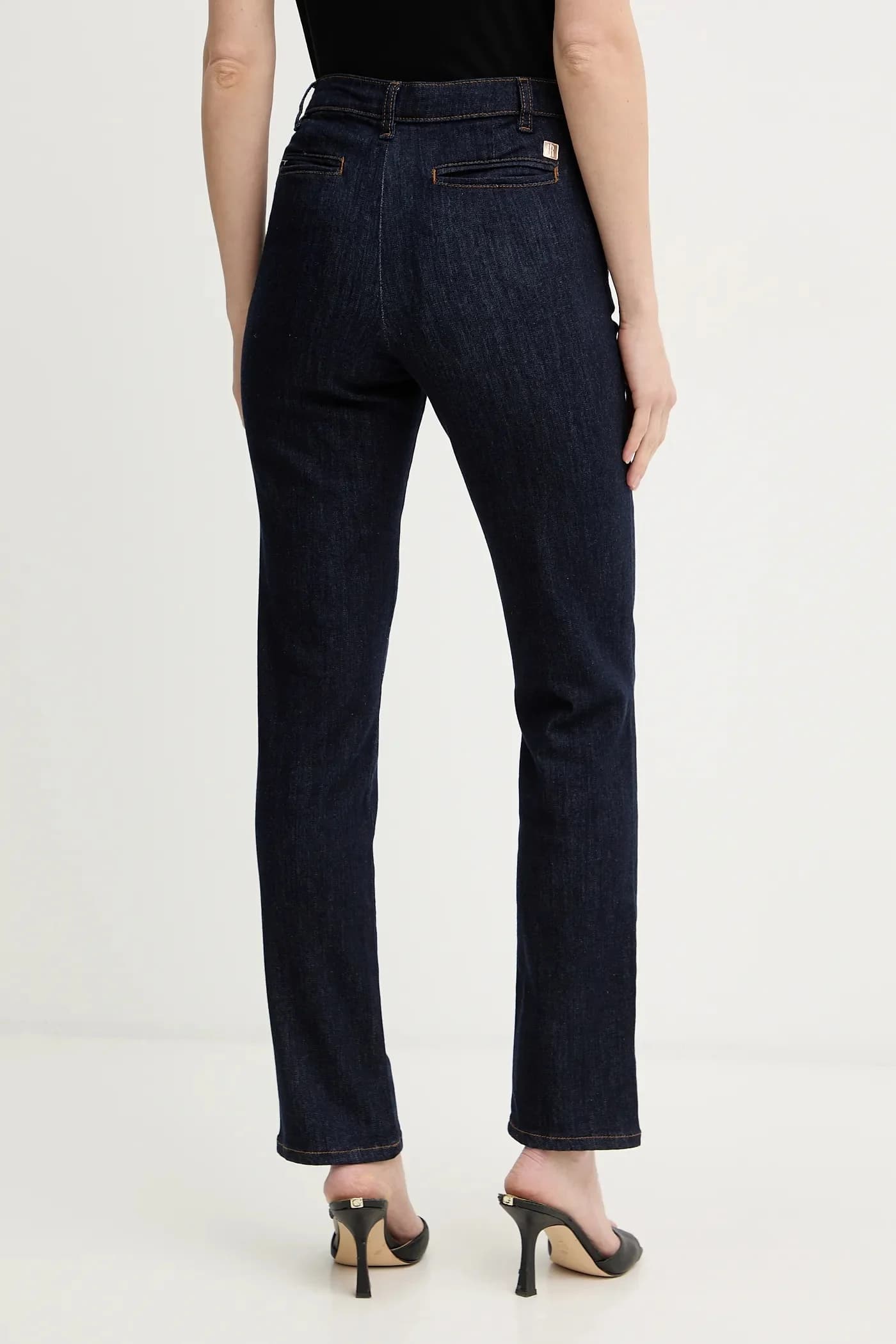 Джинсы - фото 3