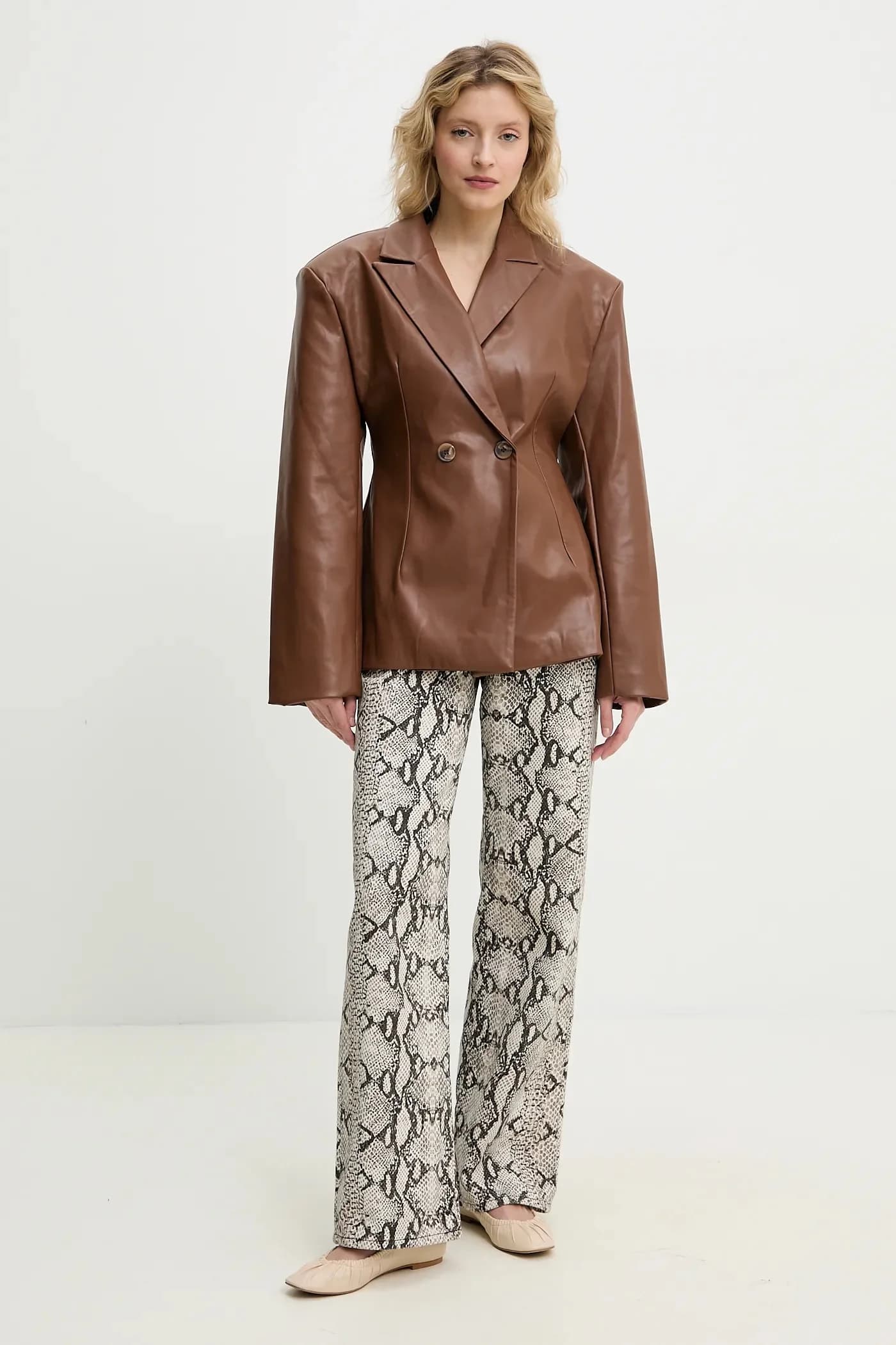 Джинсы - фото 2