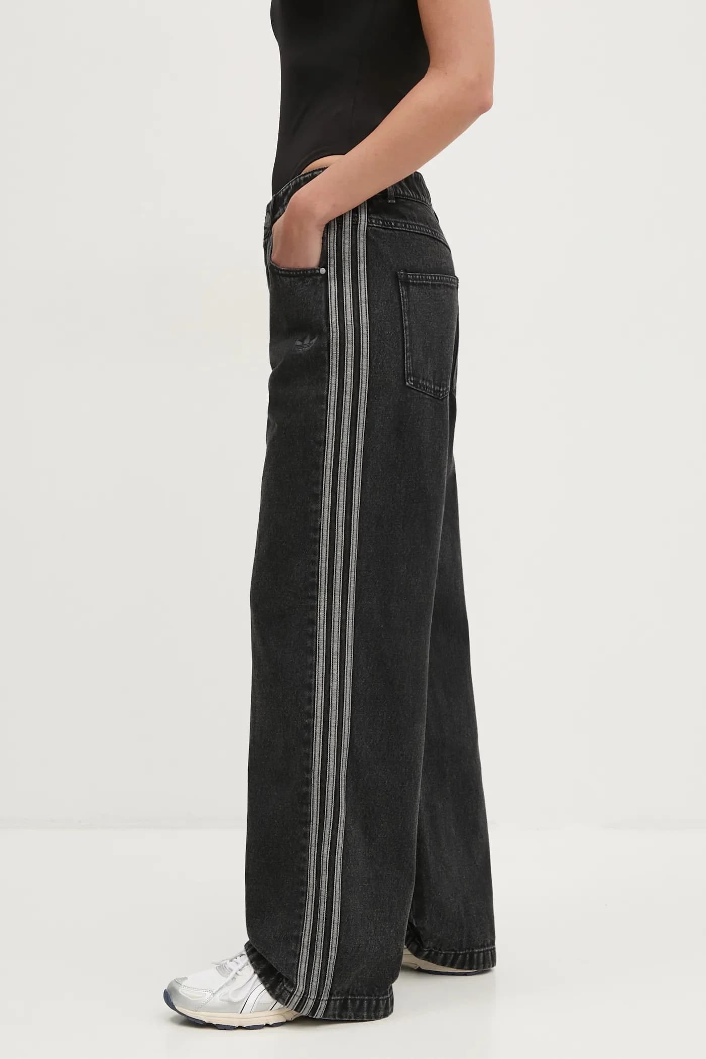 Хлопковые джинсы adidas Originals DENIM 3S PANT - фото 4