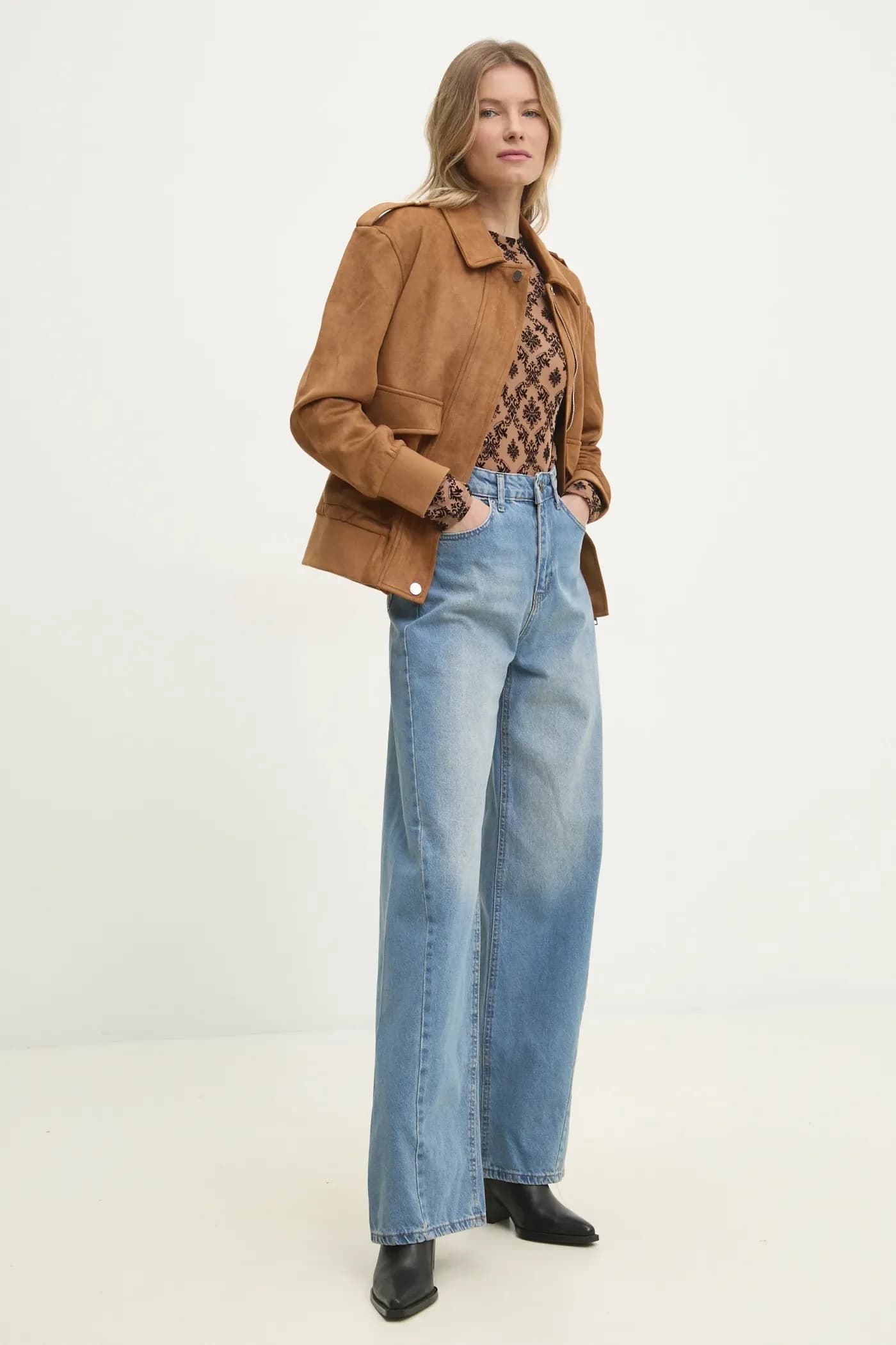 Джинсы - фото 2