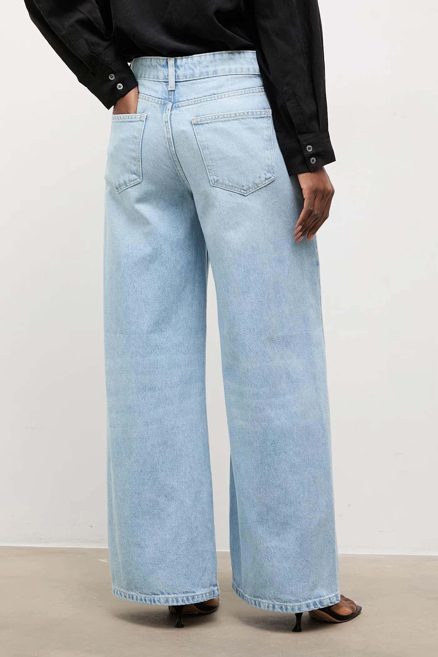 Джинсы - фото 3