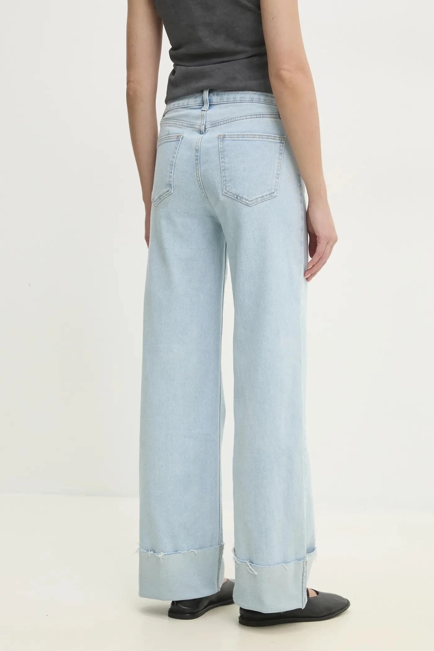 Джинсы - фото 3