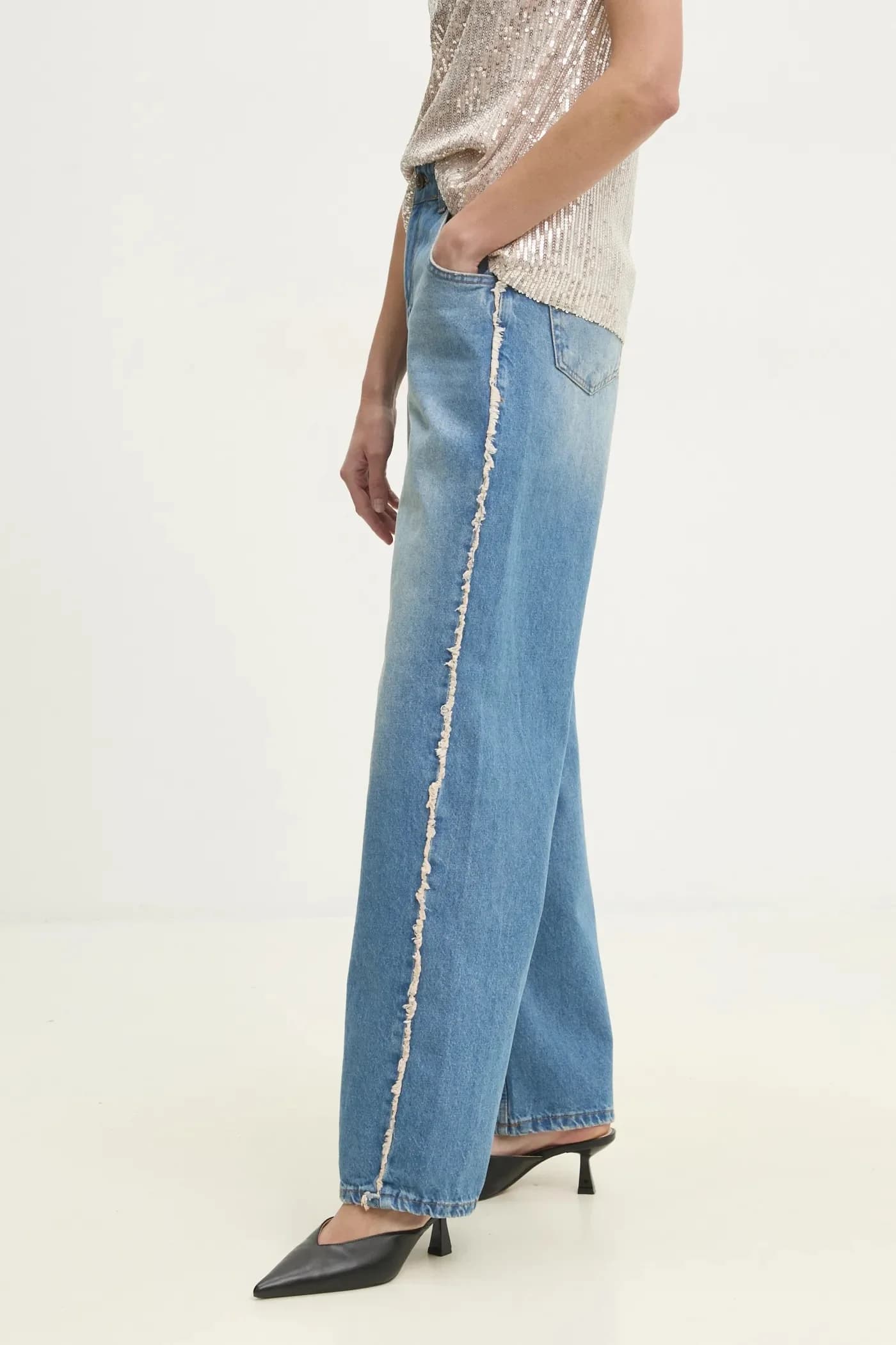 Джинсы - фото 4