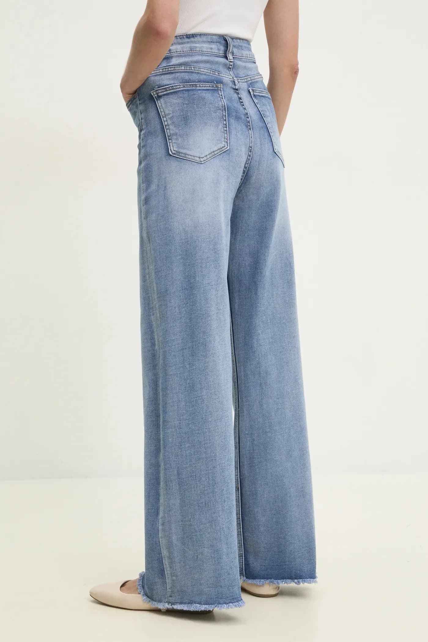 Джинсы - фото 3