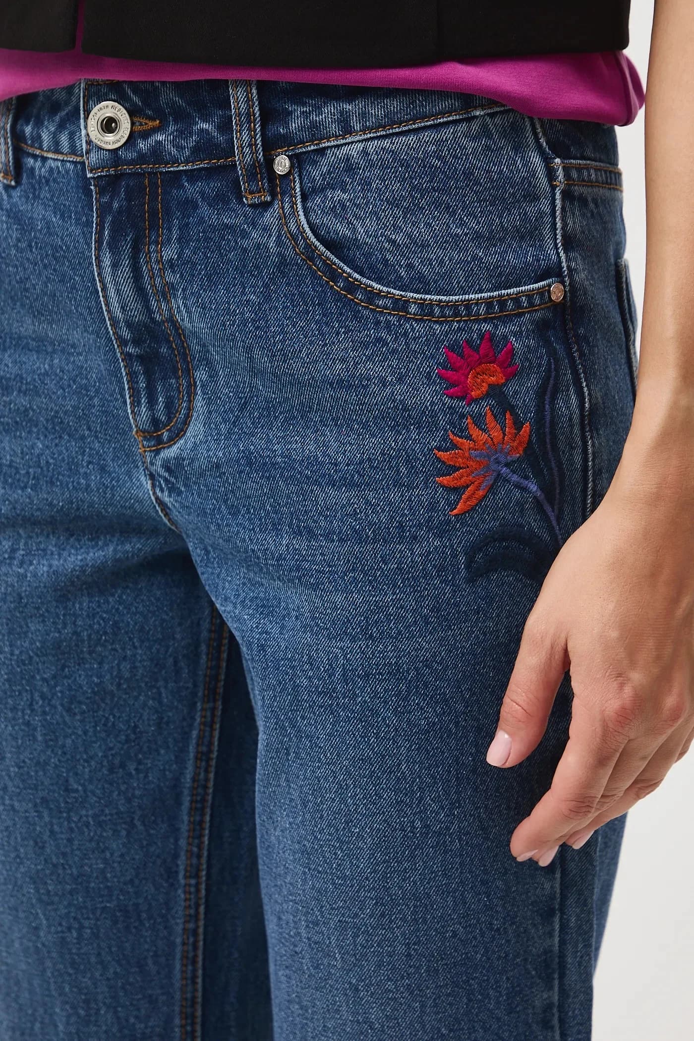 Хлопковые джинсы - фото 4