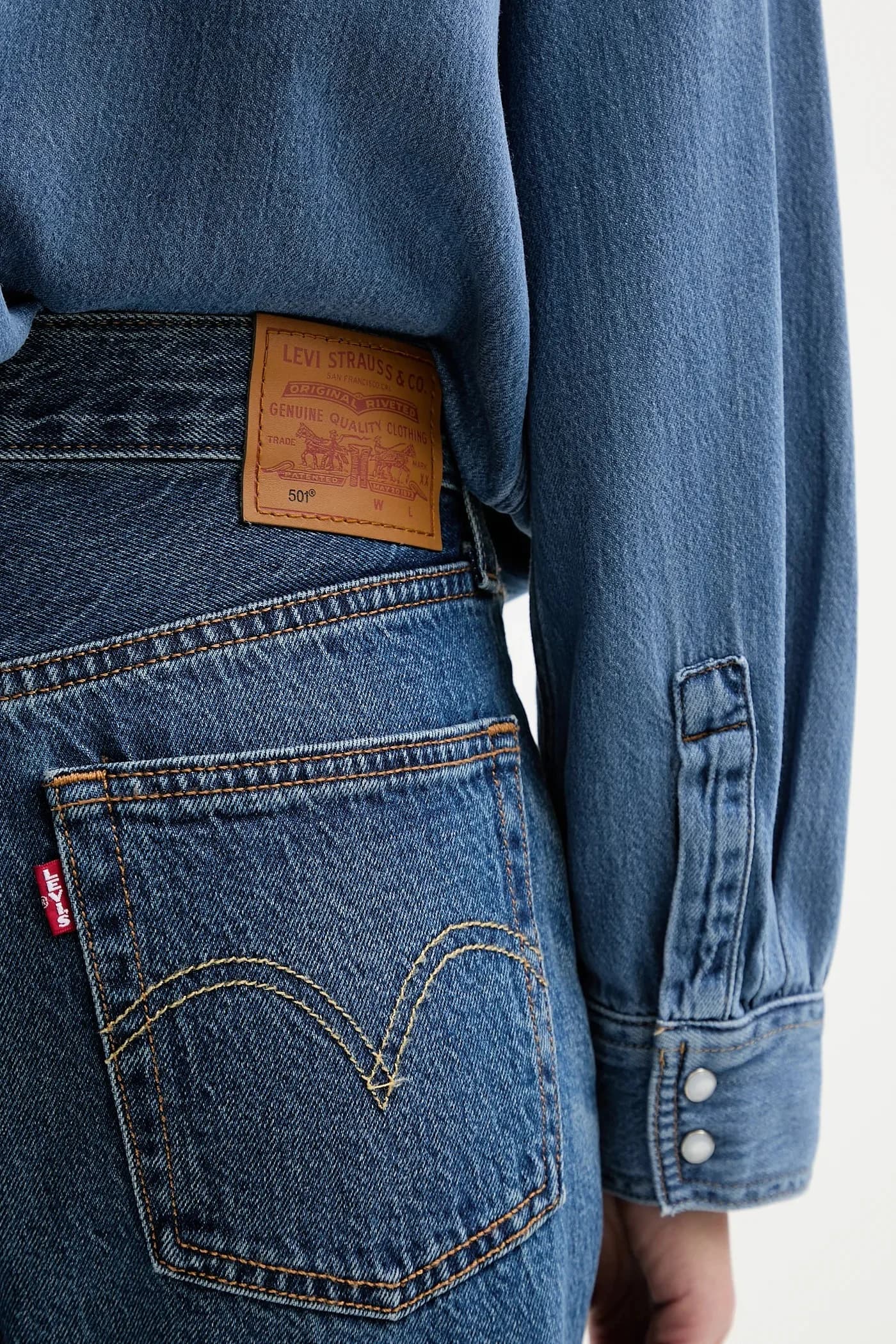 Джинсы Levi's 501® CROP LIGHTWEIGHT - фото 4