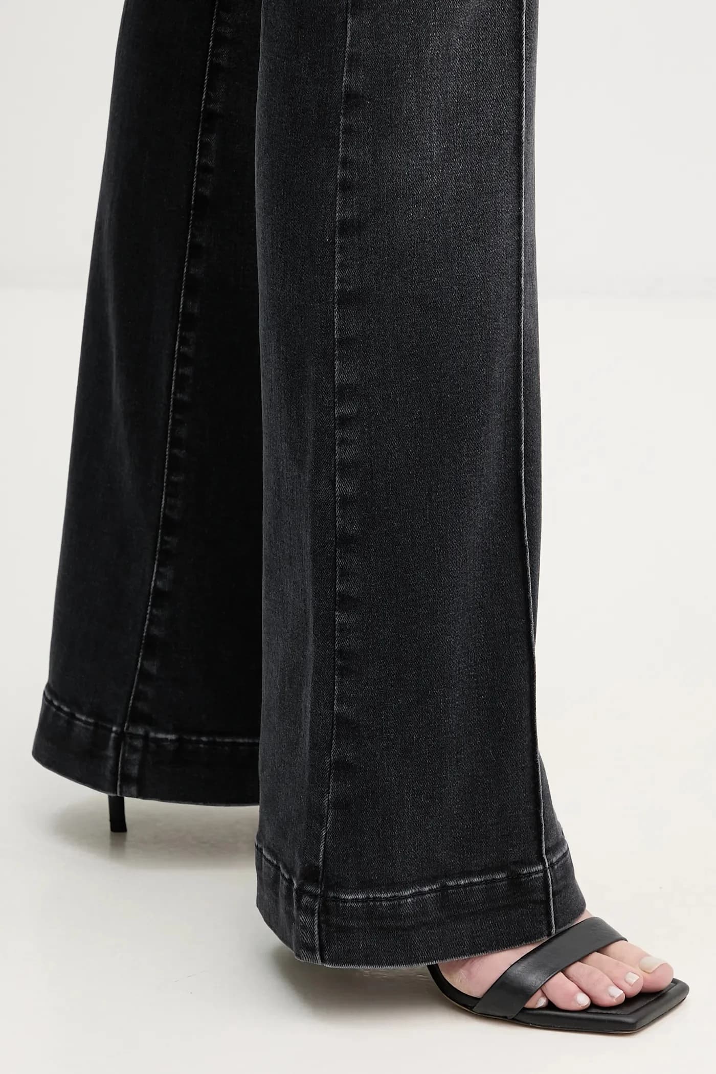 Джинсы - фото 4