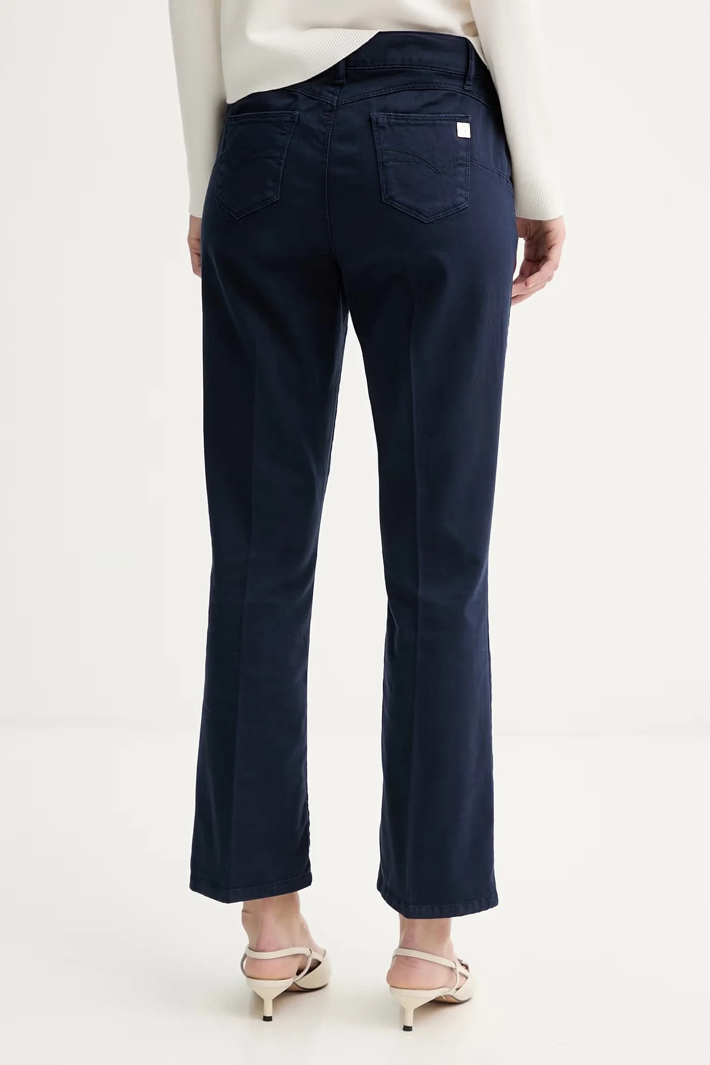 Джинсы - фото 3