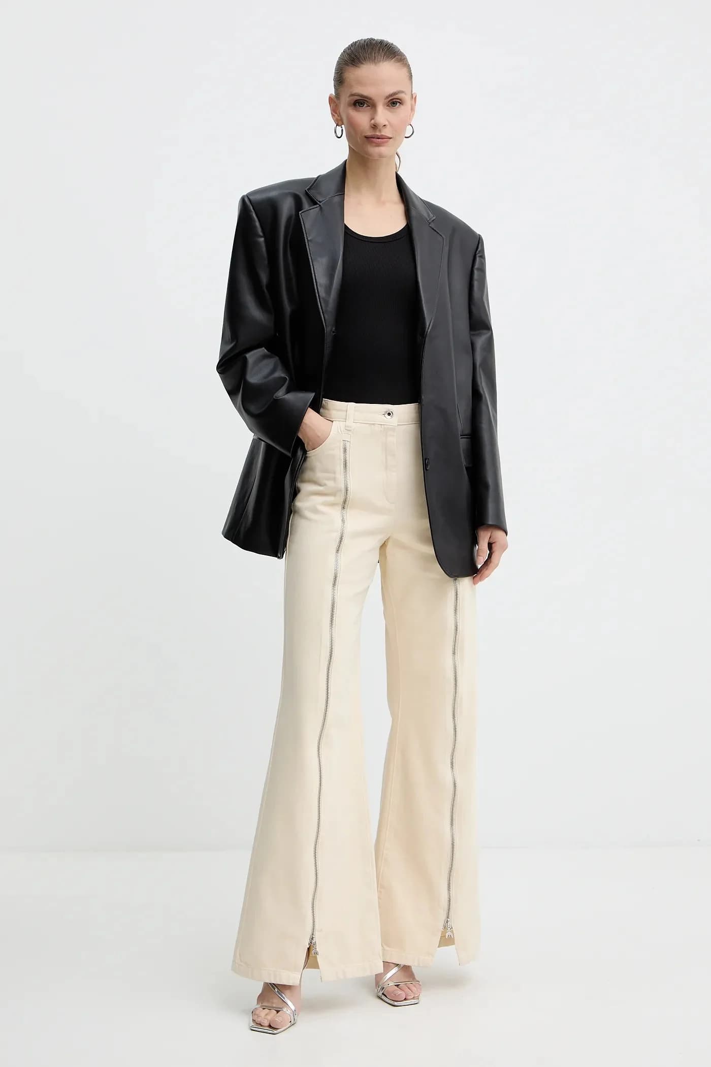 Джинсы - фото 2