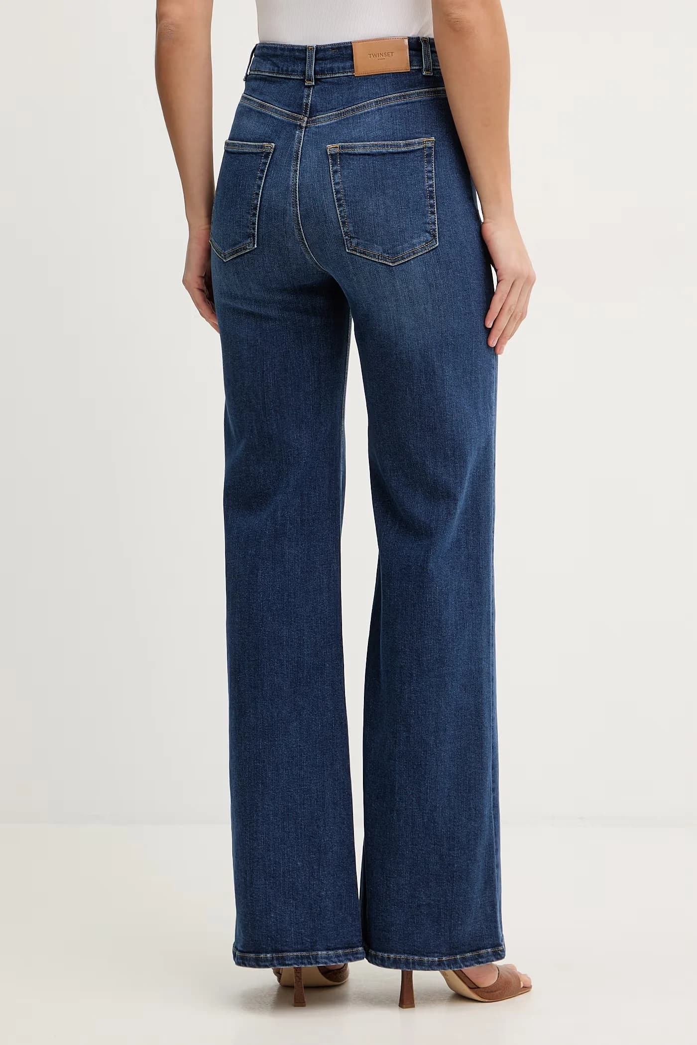 Джинсы - фото 3