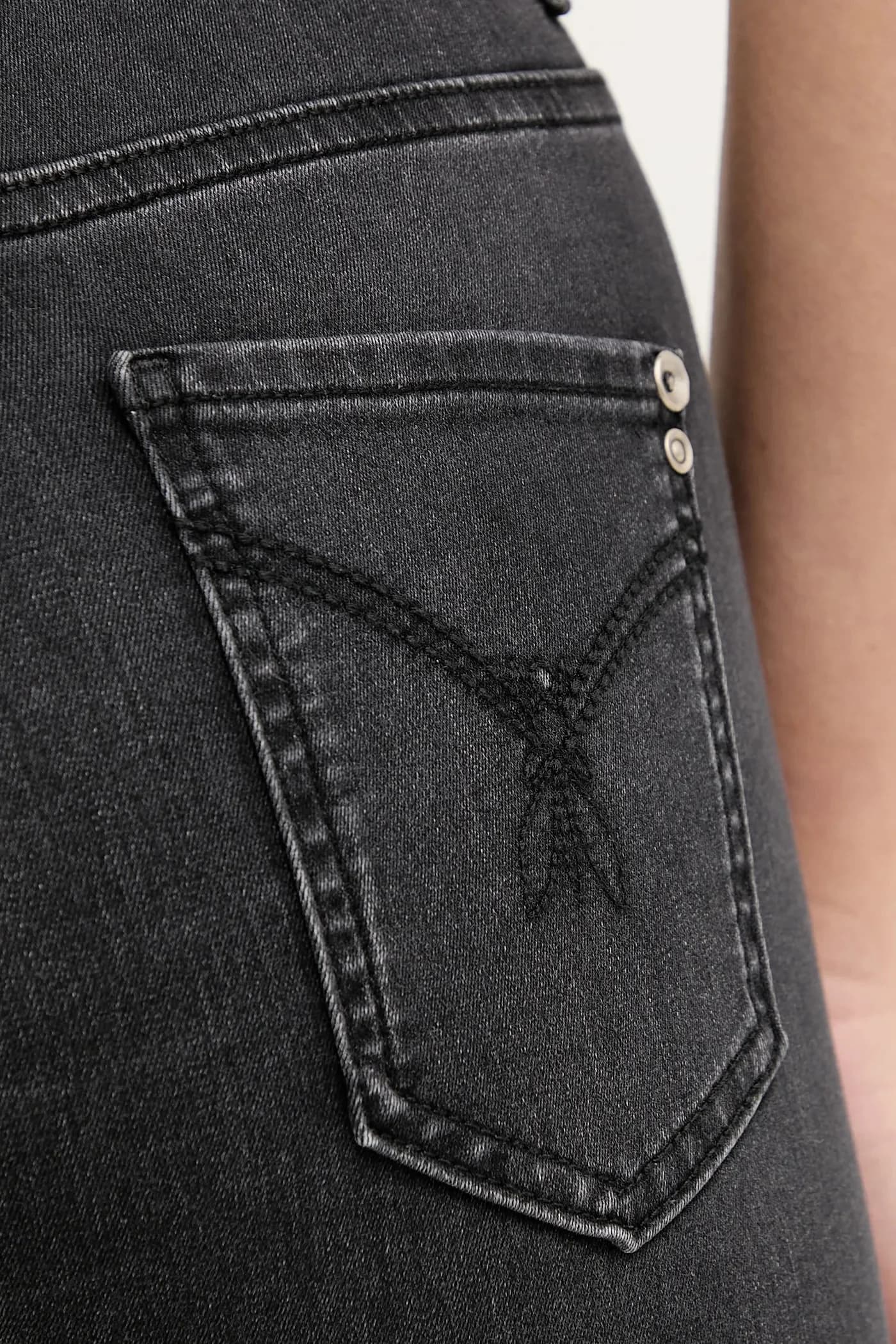 Джинсы - фото 4