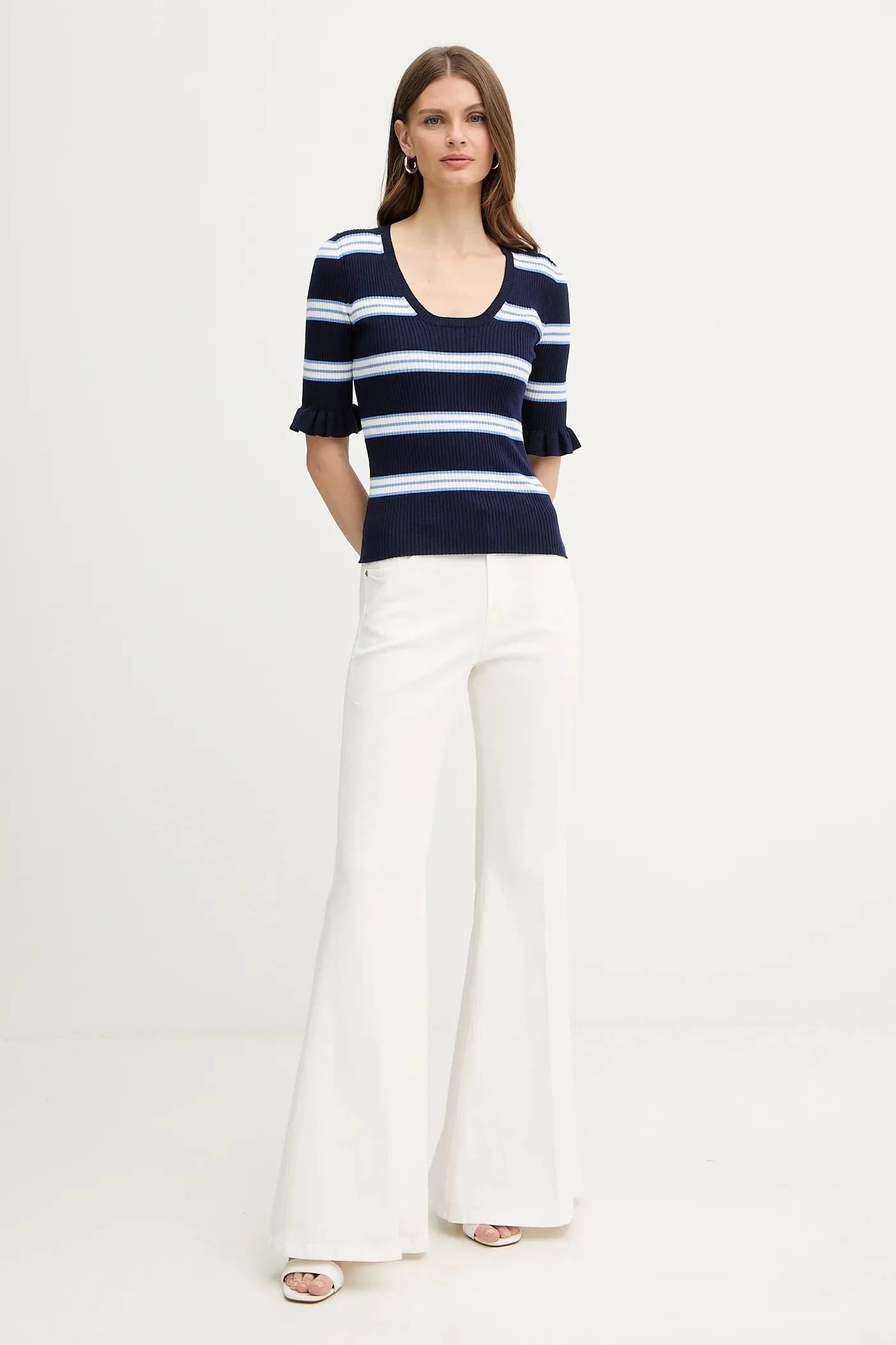 Джинсы - фото 2