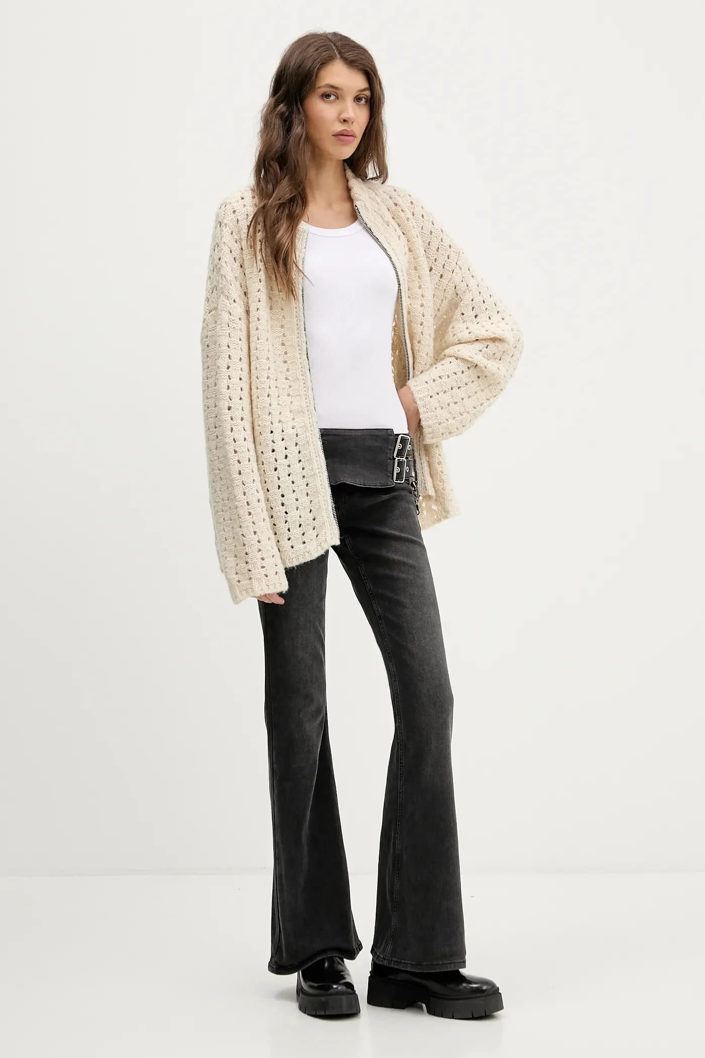 Джинсы - фото 2