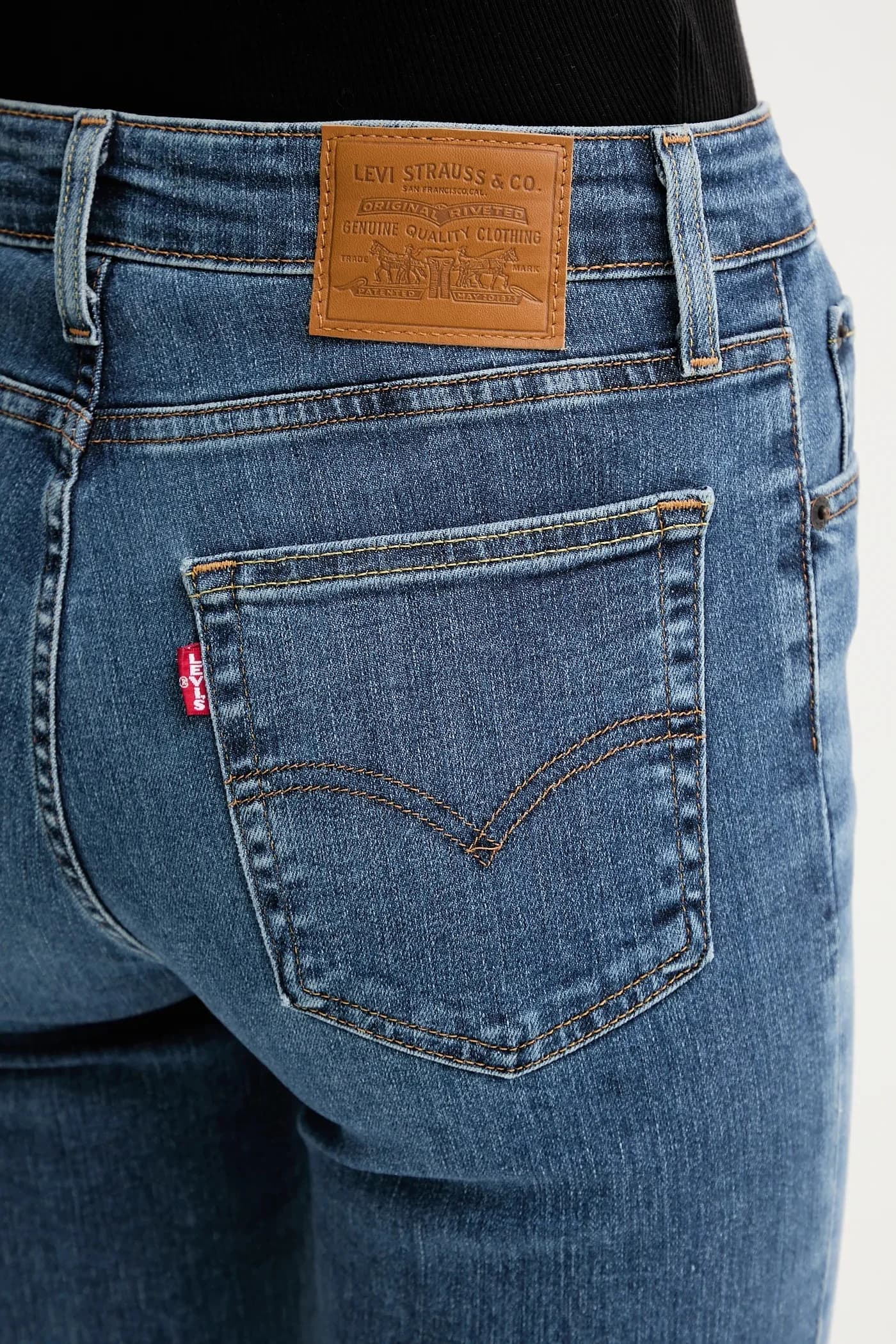 Джинсы Levi's 726 HR FLARE - фото 4