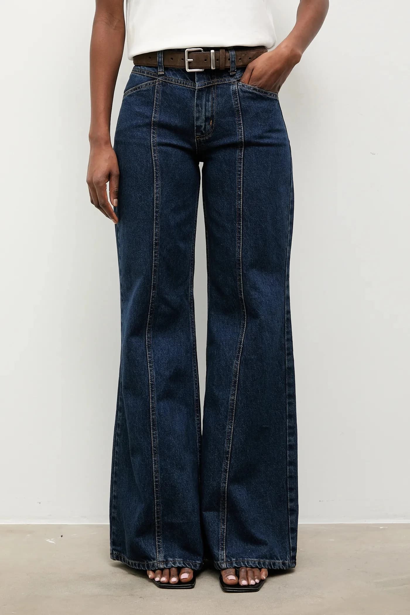 Джинсы - фото 2