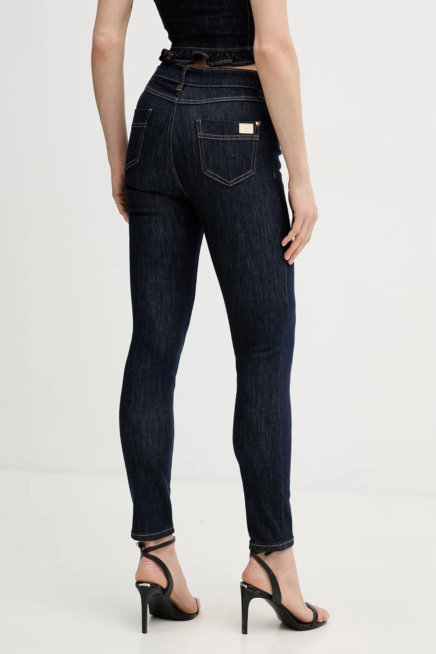 Джинсы - фото 3