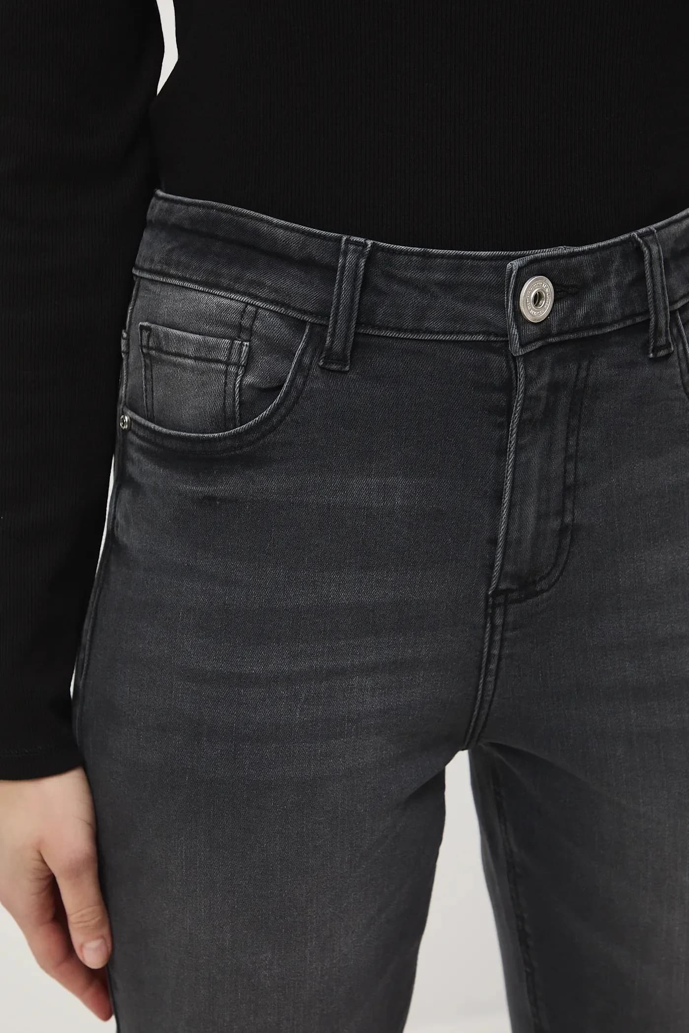 Джинсы - фото 4