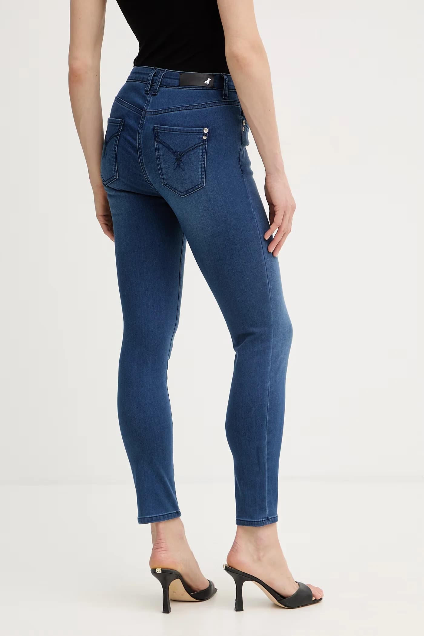 Джинсы - фото 3