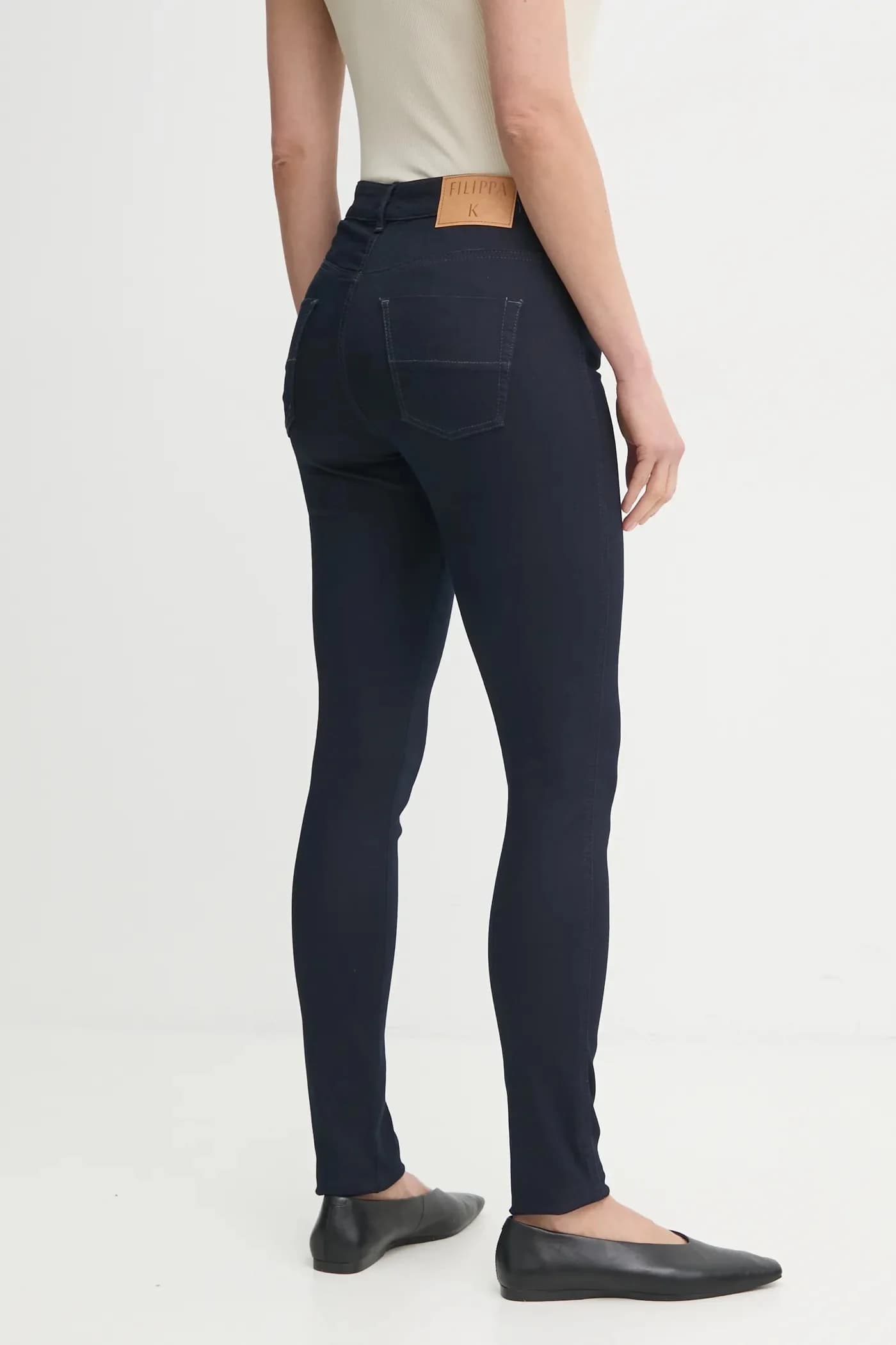 Джинсы - фото 3