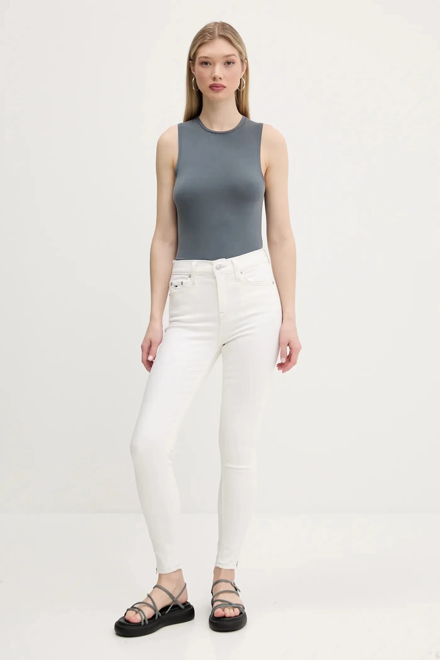 Джинсы - фото 2