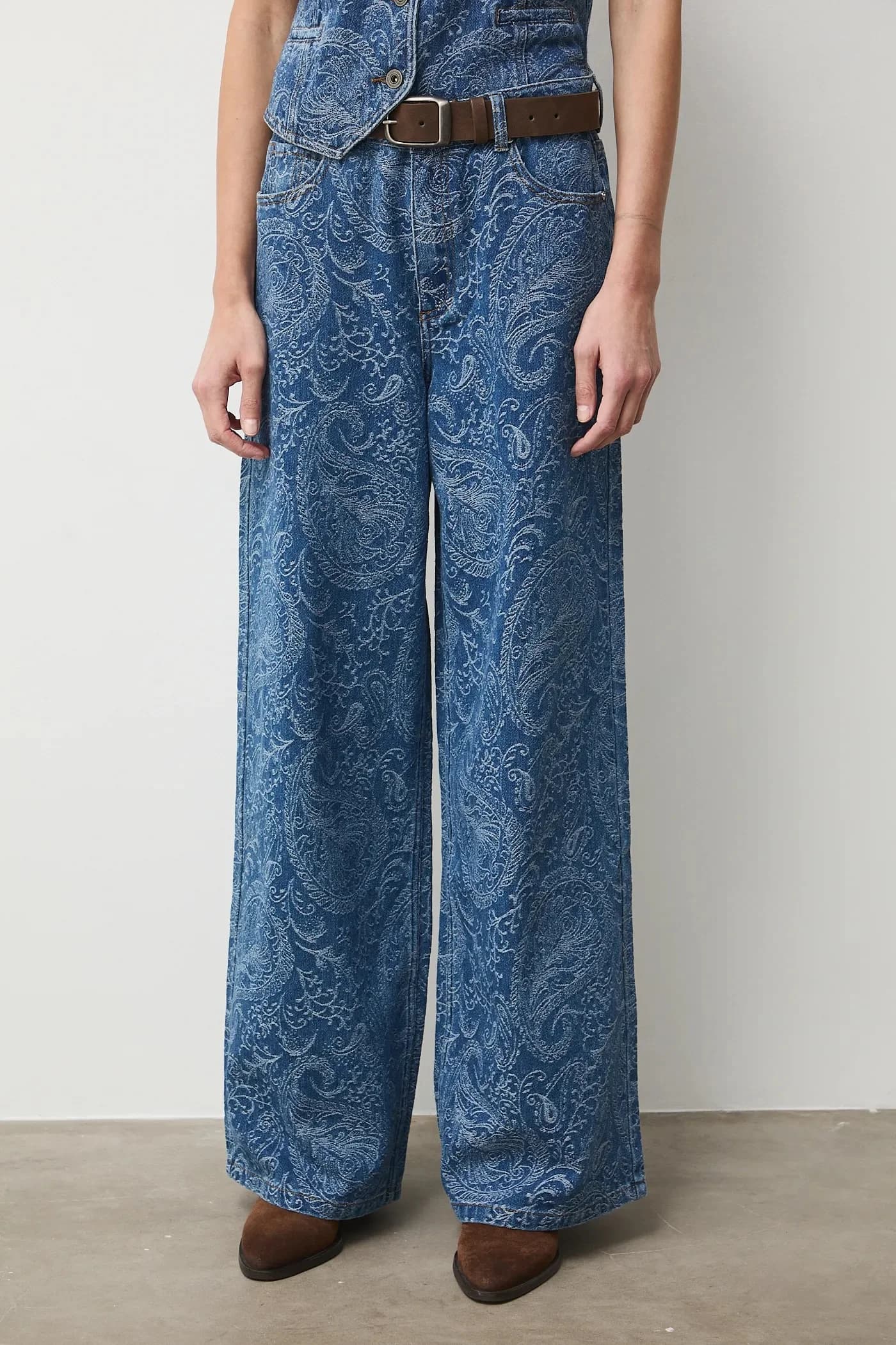 Джинсы - фото 2