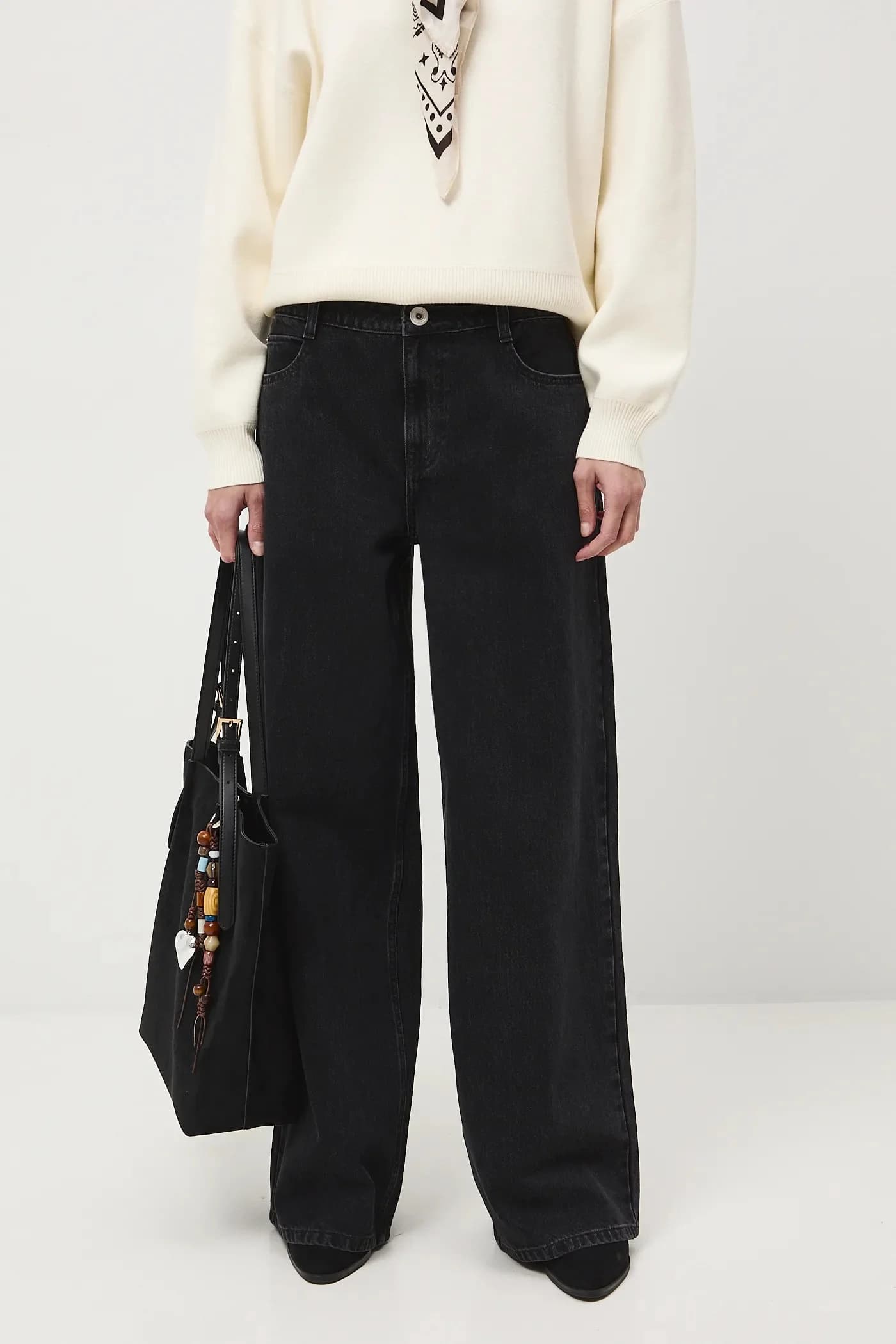 Хлопковые джинсы - фото 2