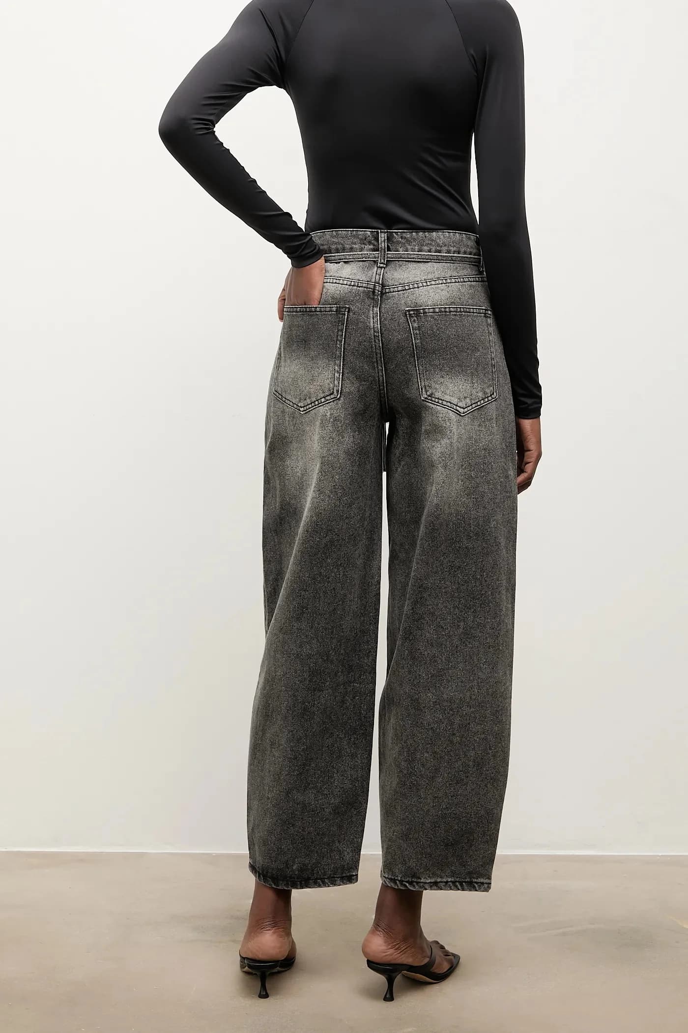 Джинсы - фото 4