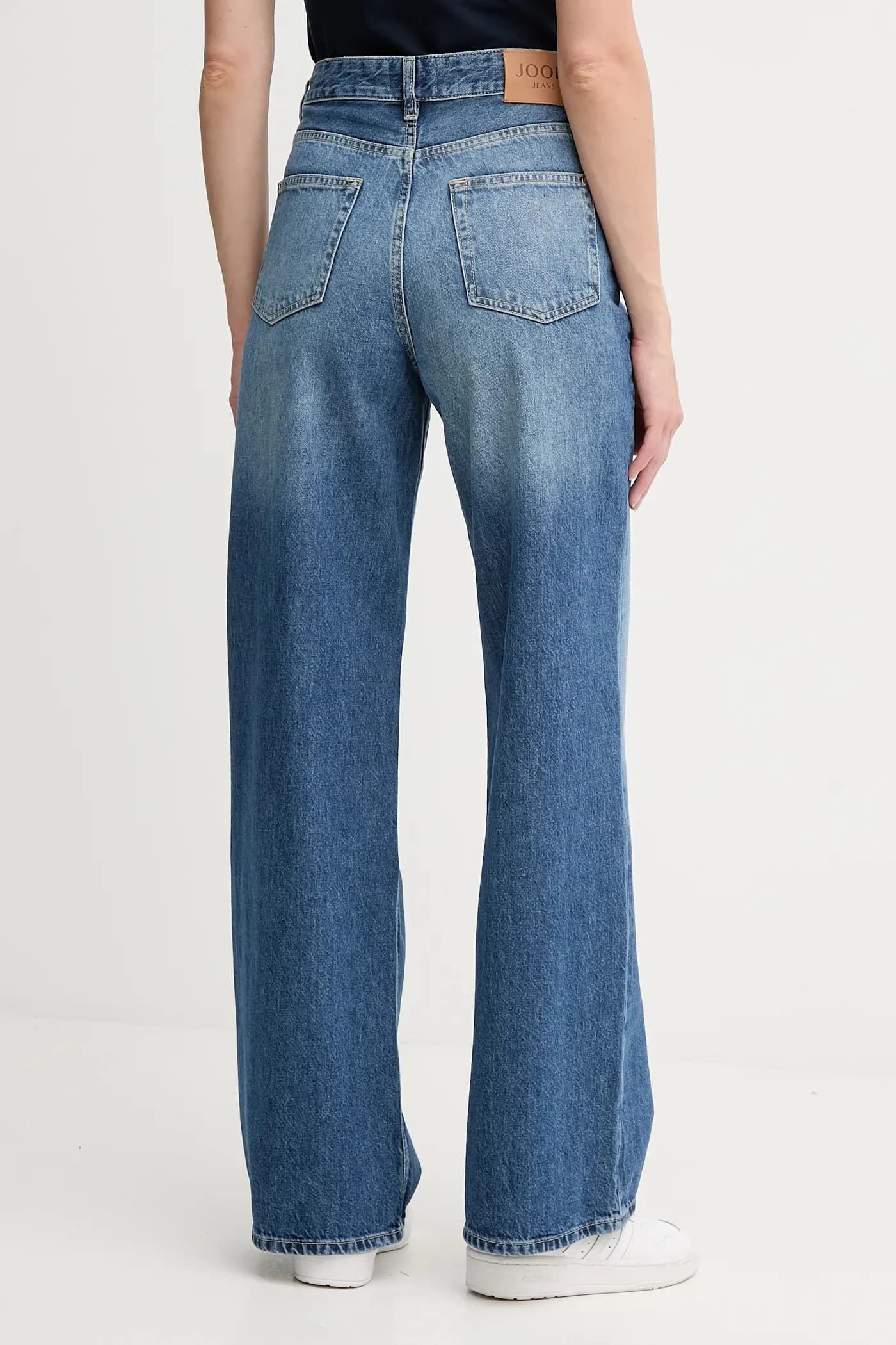 Джинсы - фото 3