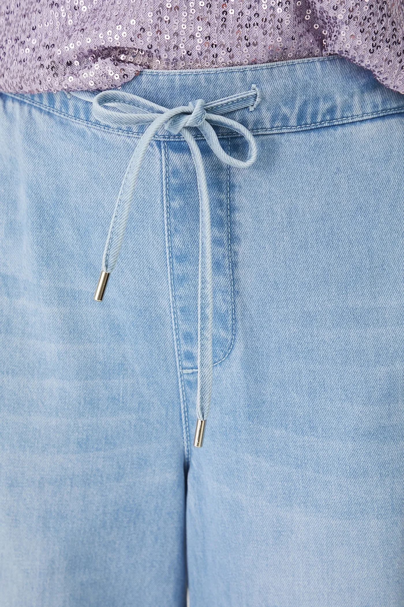 Хлопковые джинсы - фото 4